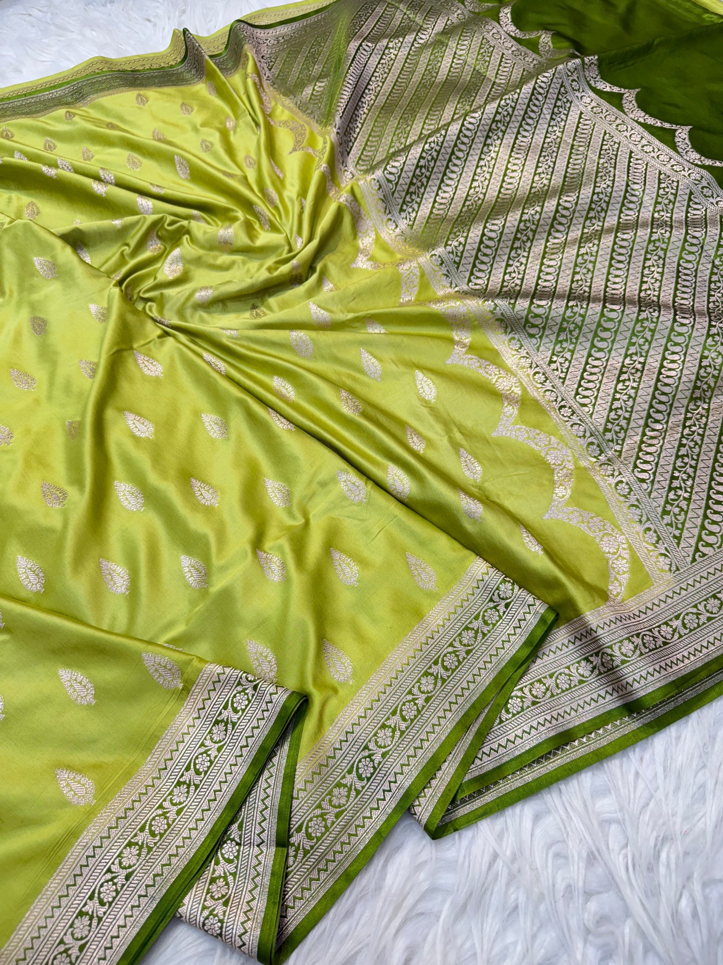 Pista green & mehendi shade premium mashru katan Banarasi saree