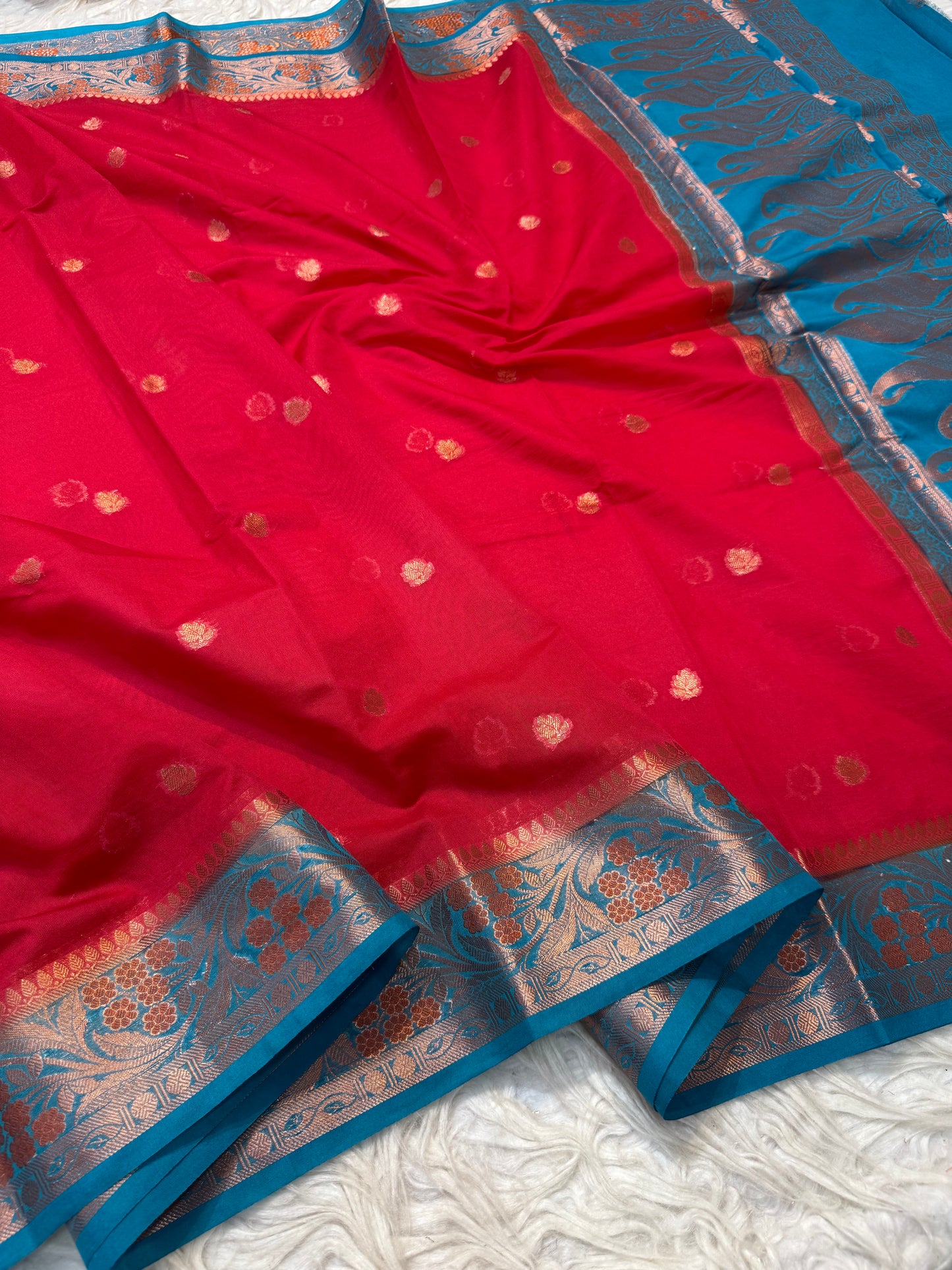 Red Sea green shade georgatte Banarasi saree