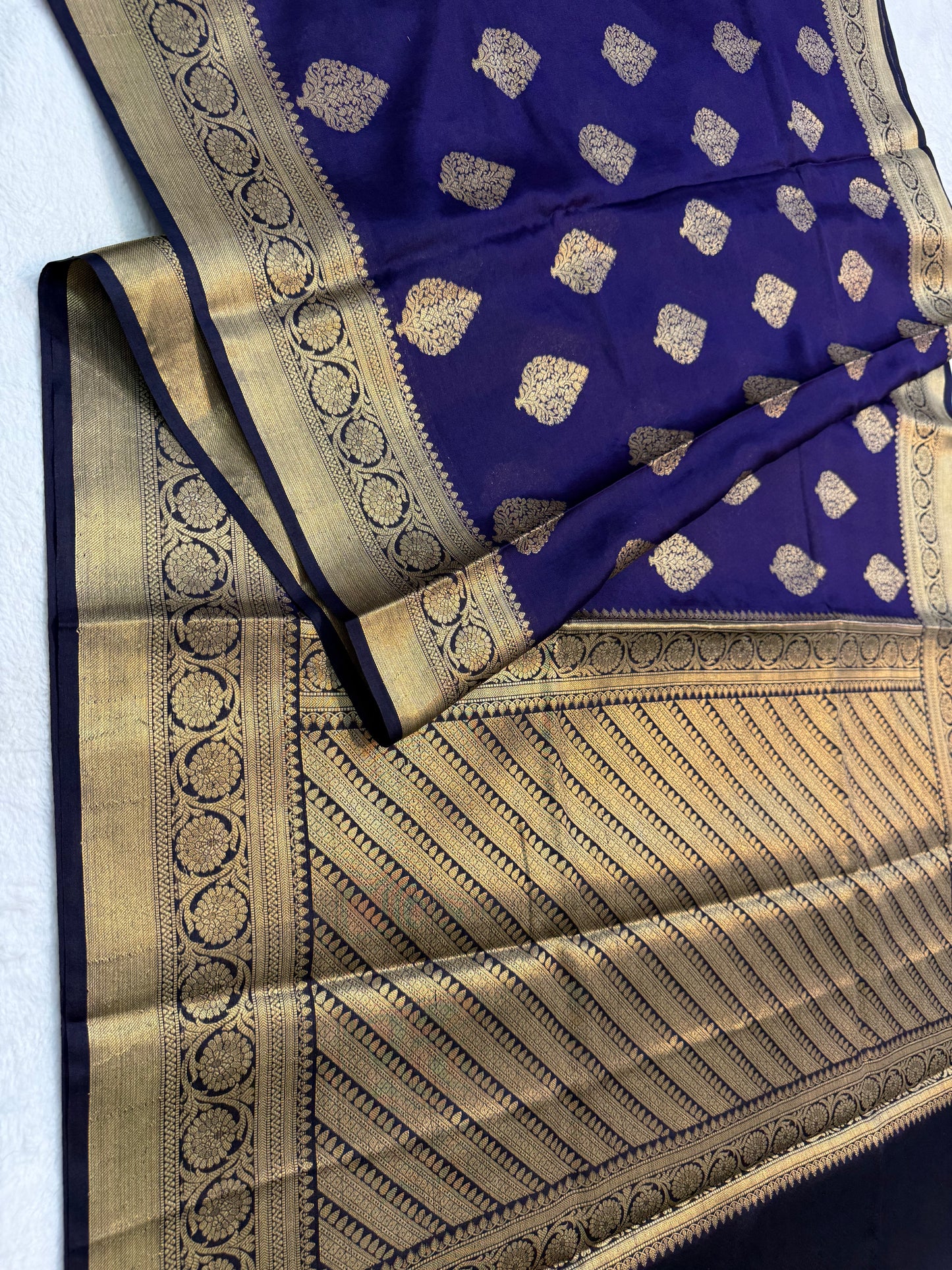 Navy shade warm silk premium Banarasi saree