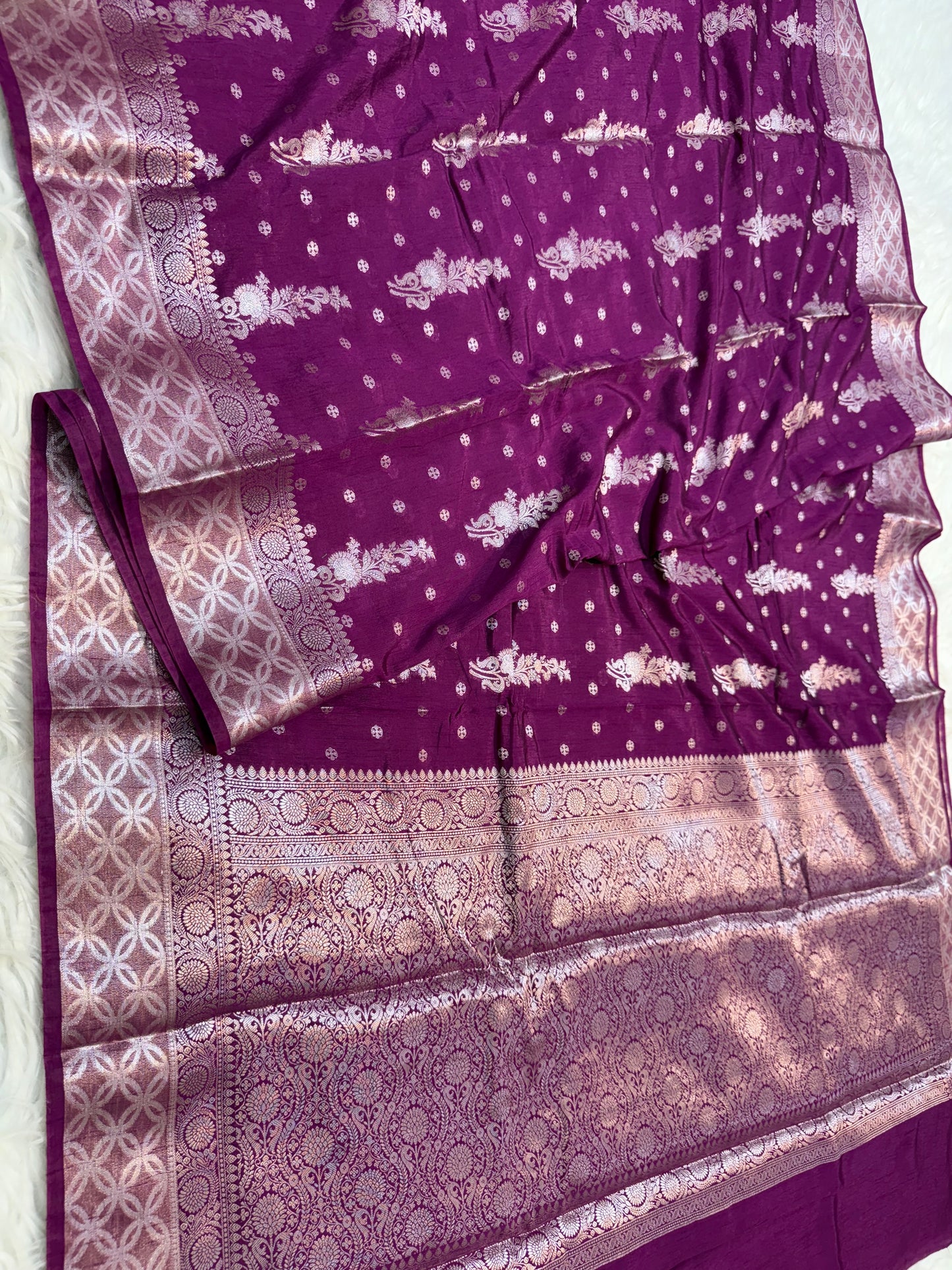 Magenta shade Raw mango soft silk banarasi saree