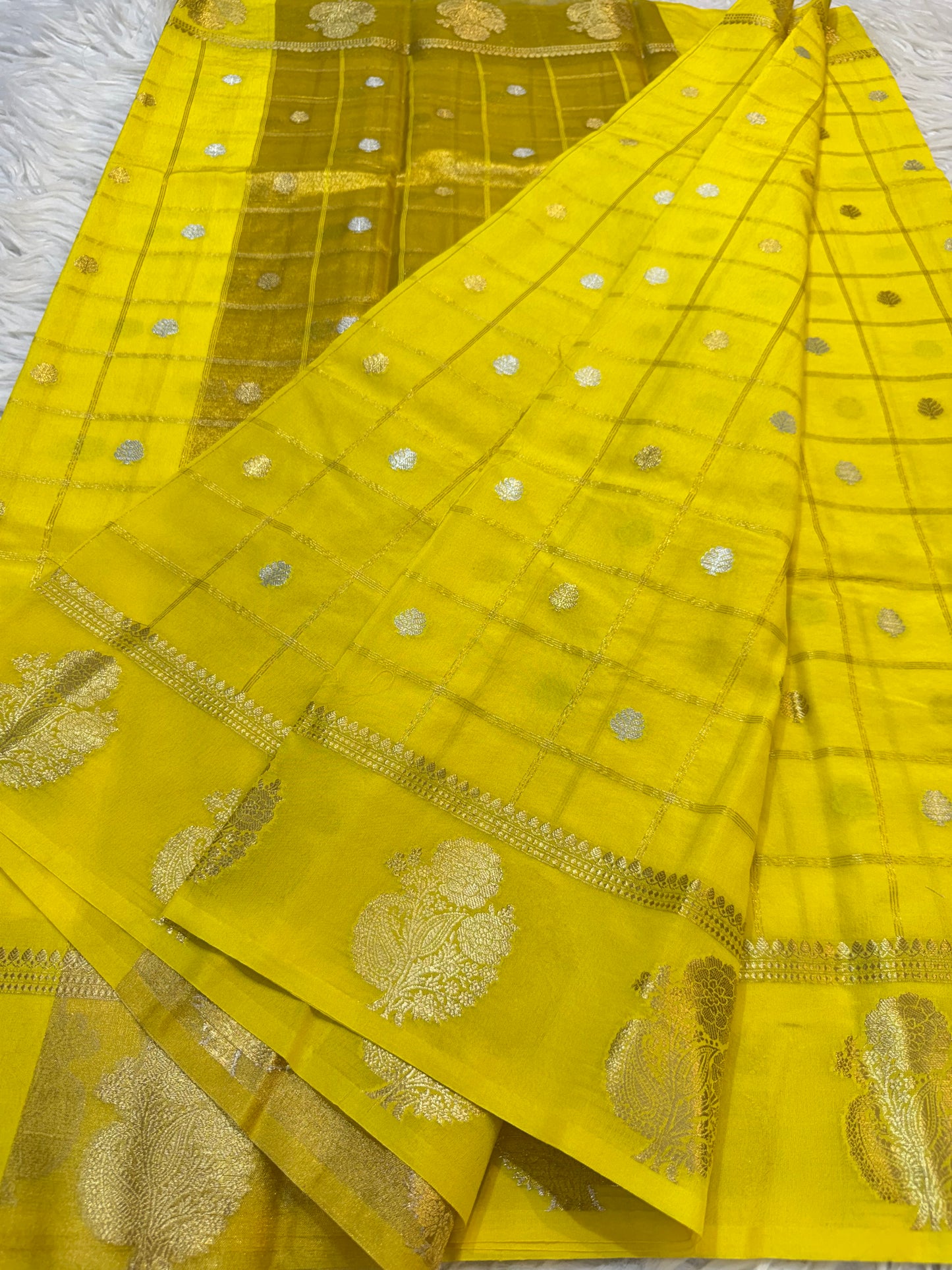 Yellow shade Raw mango soft silk banarasi saree