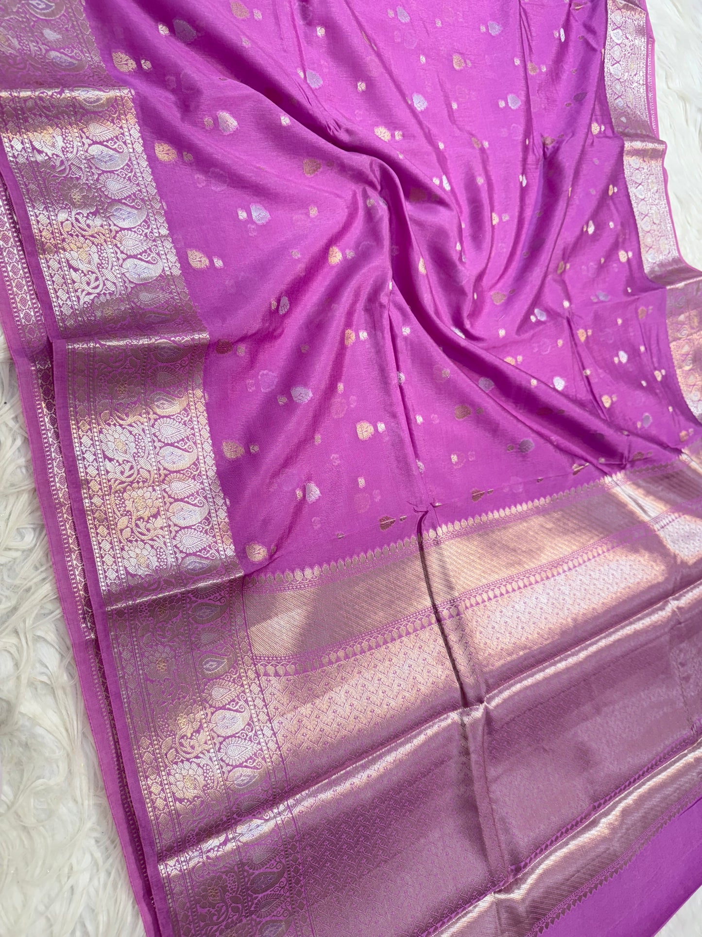Royal pink shade Raw mango soft silk banarasi saree