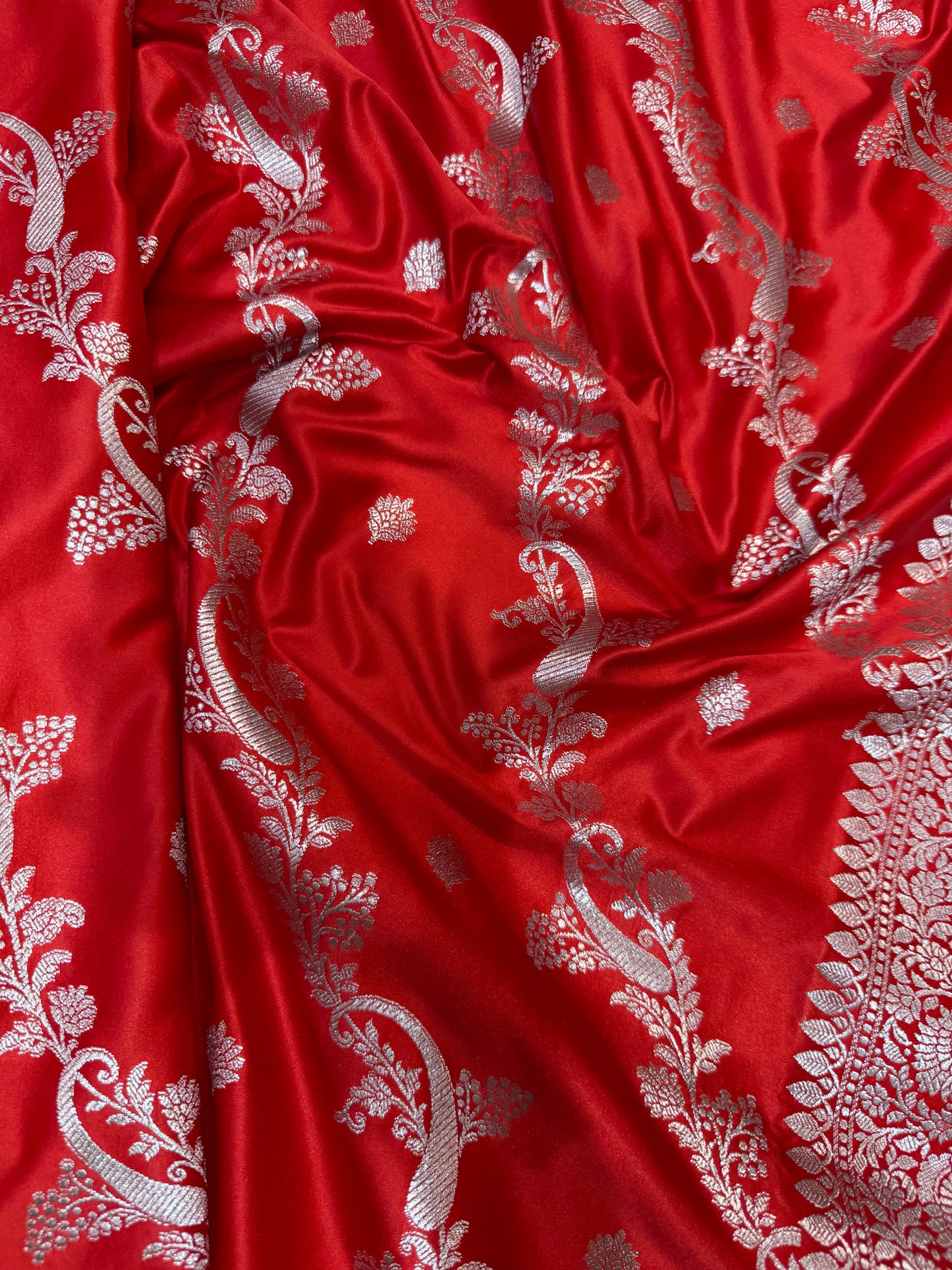 Red shade premium mashru katan Banarasi saree