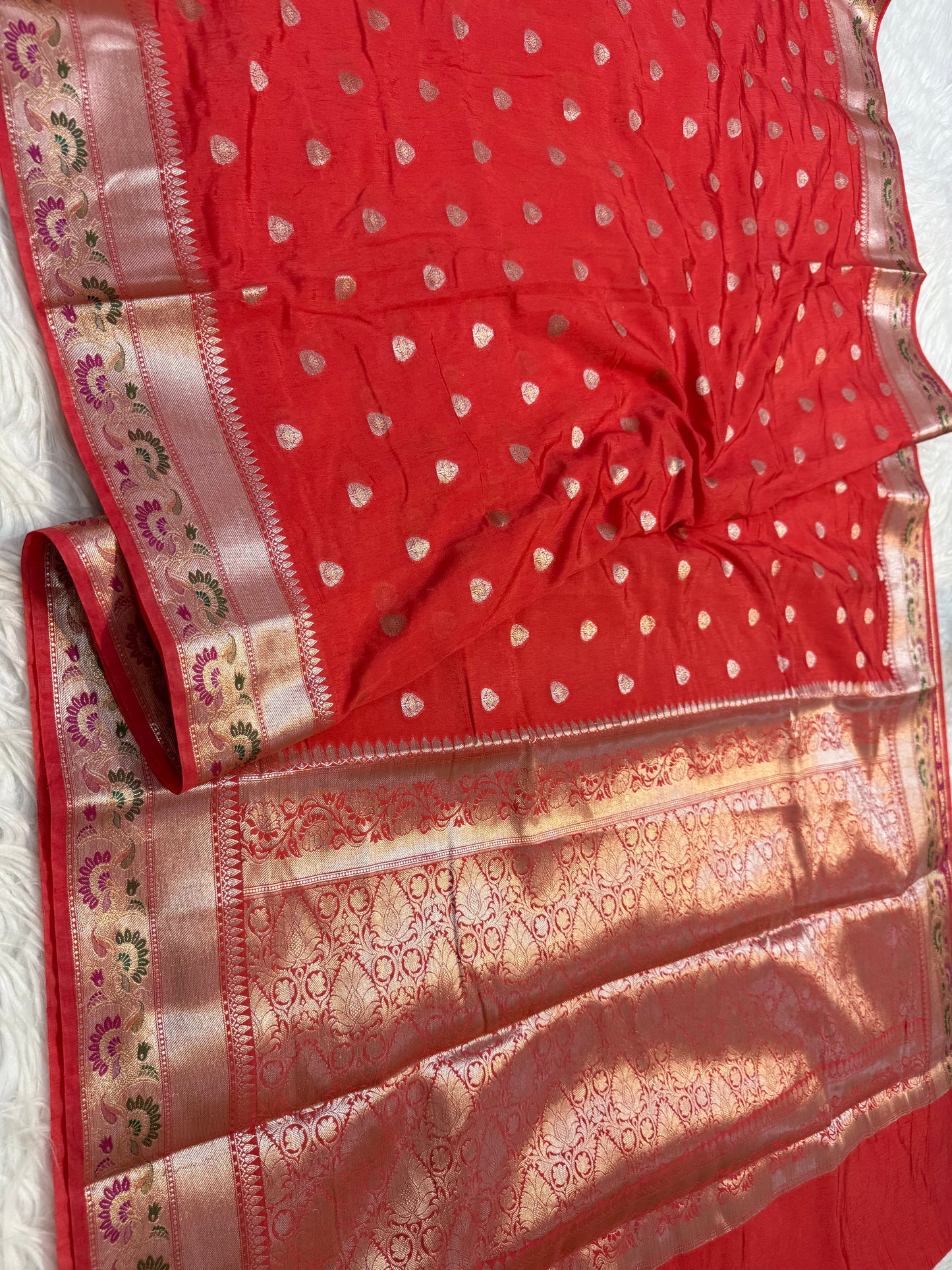 Red shade Raw mango soft silk banarasi saree