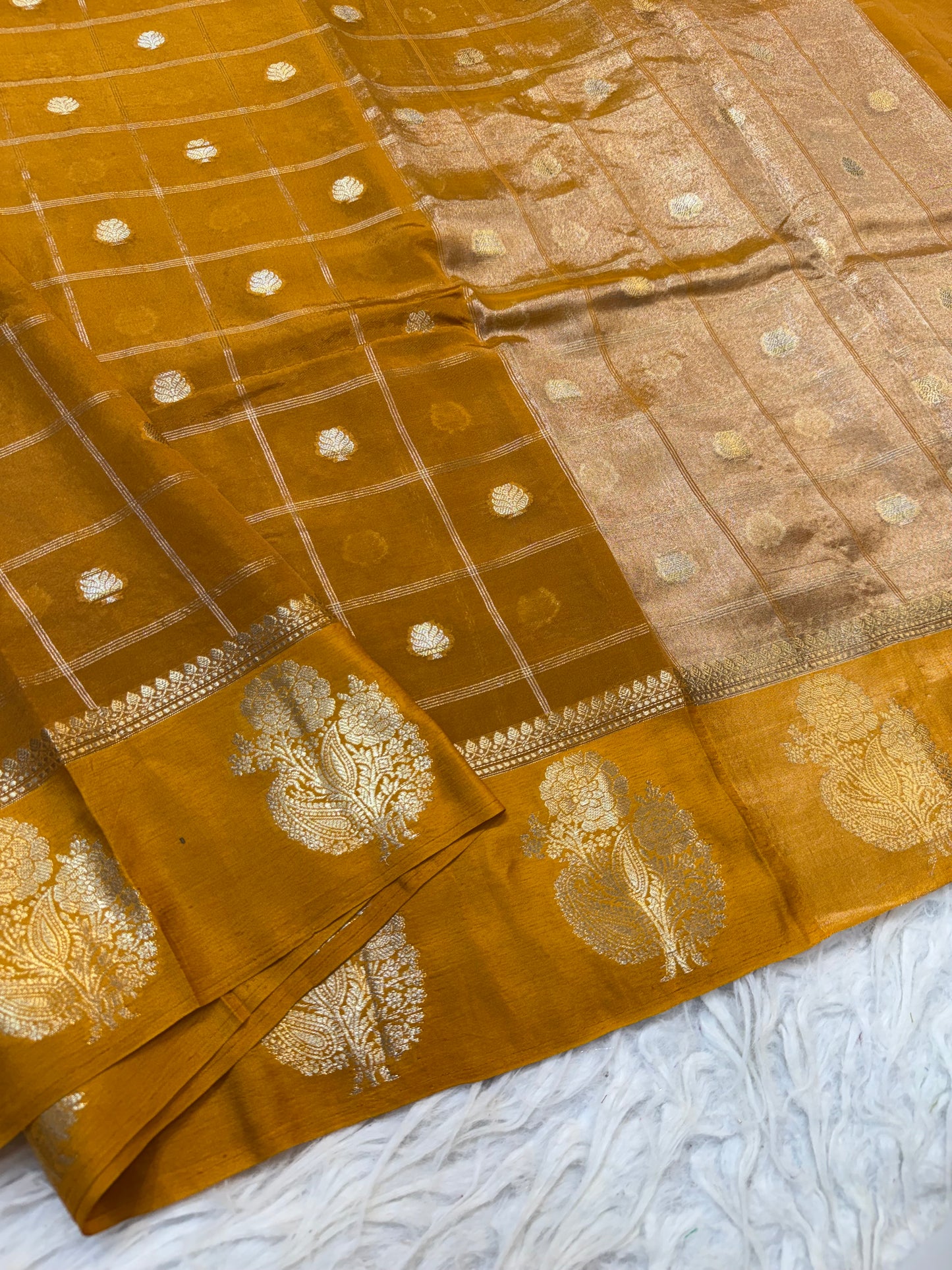Gold shade Raw mango soft silk banarasi saree
