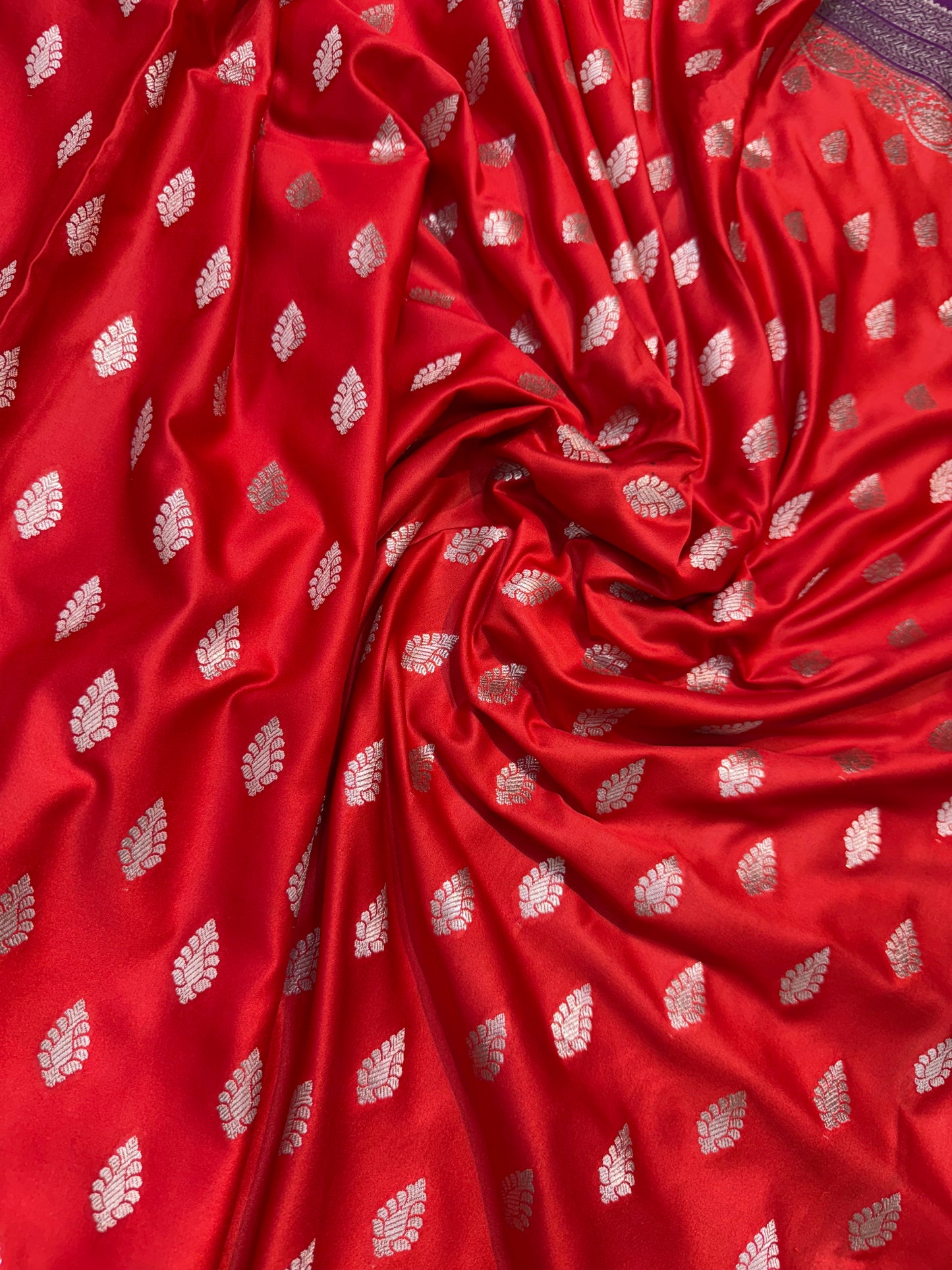 Red & magenta premium mashru katan Banarasi saree