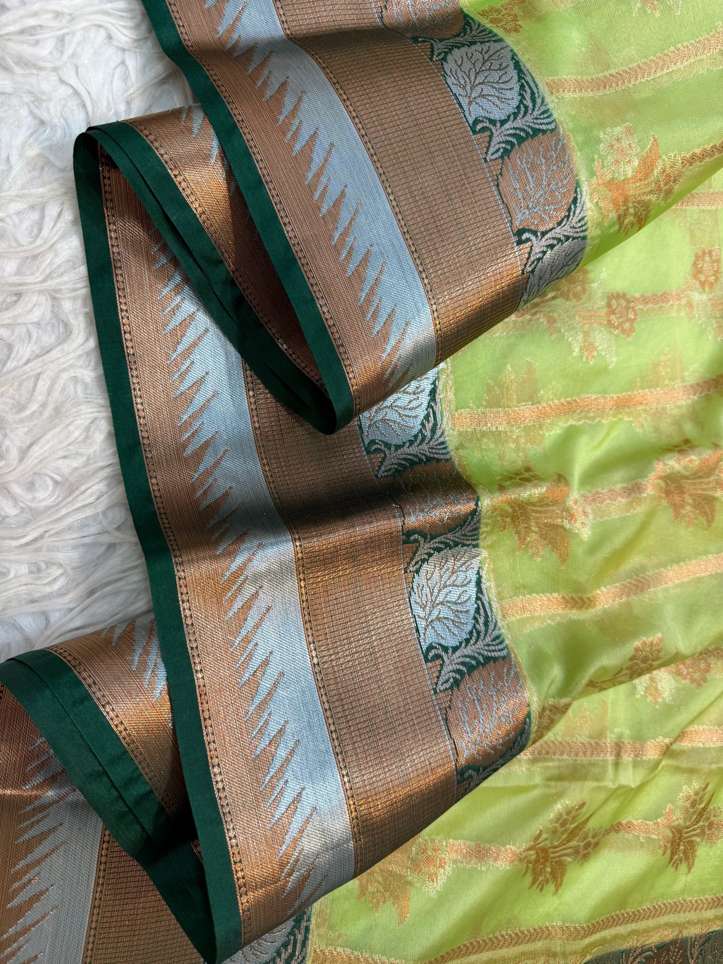 Pista green bottle green warm silk premium Banarasi saree