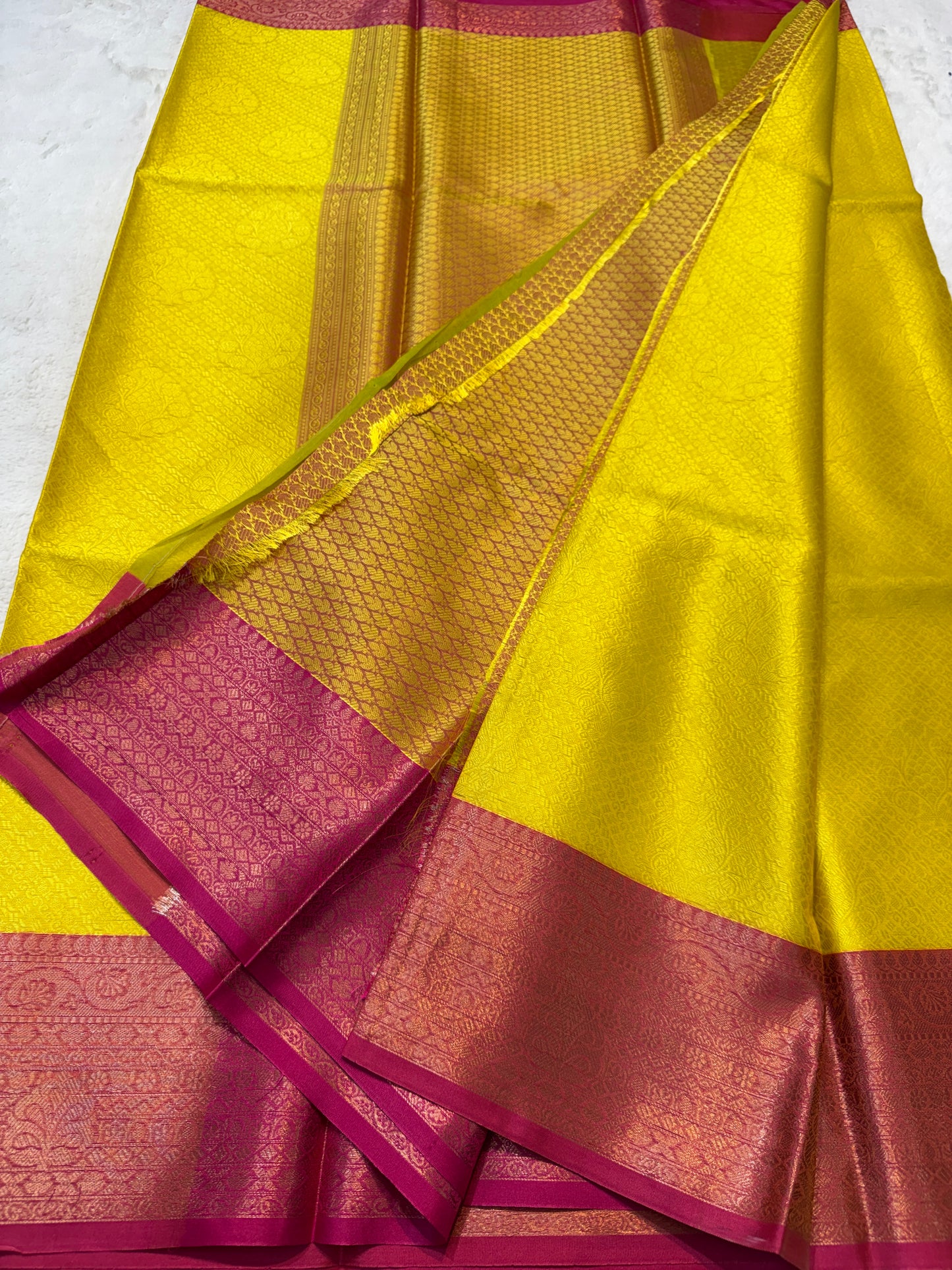 Gold royal pink shade kora silk premium Banarasi saree