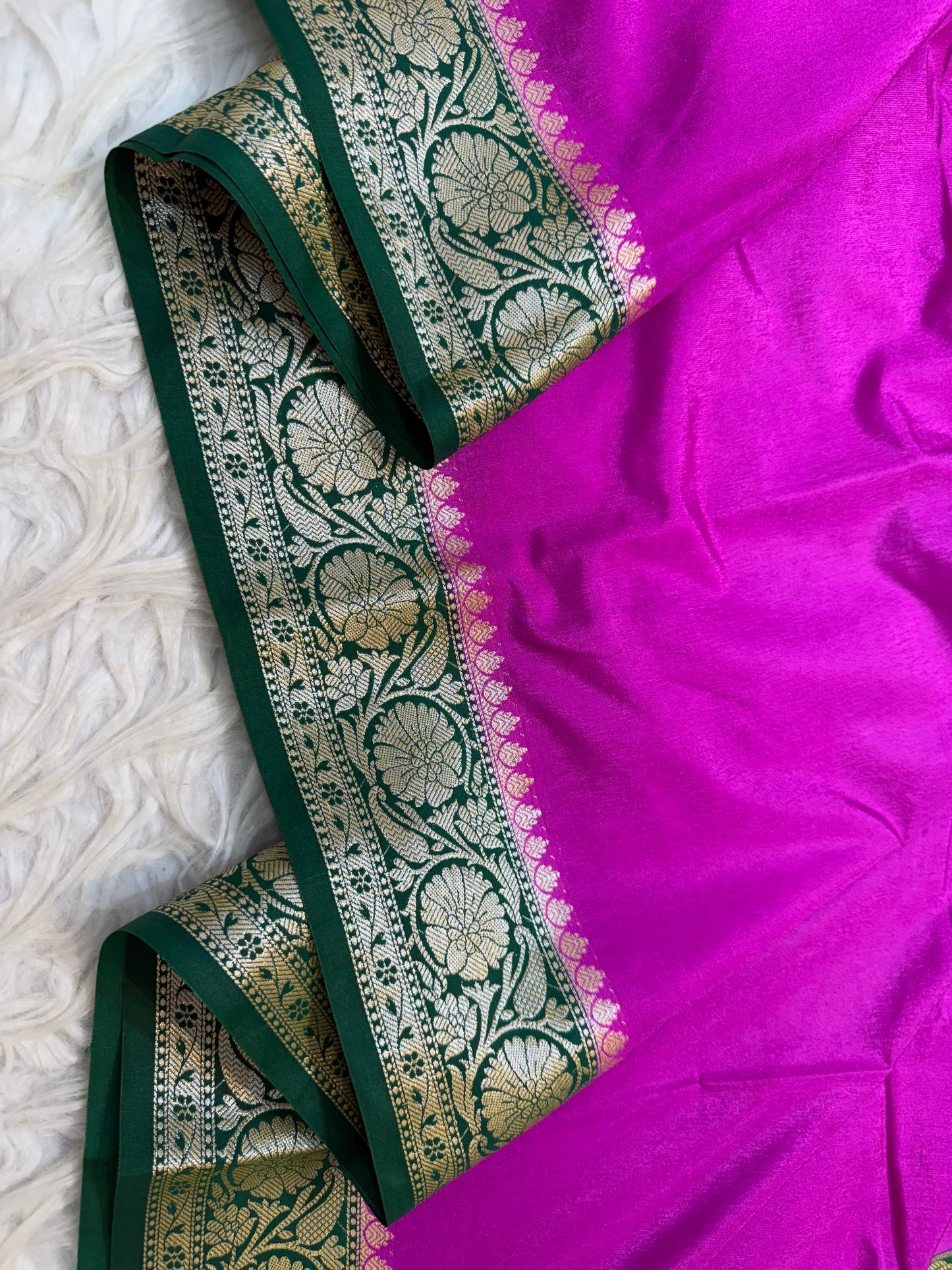 Royal pink bottle green shade Dupion silk premium Banarasi saree