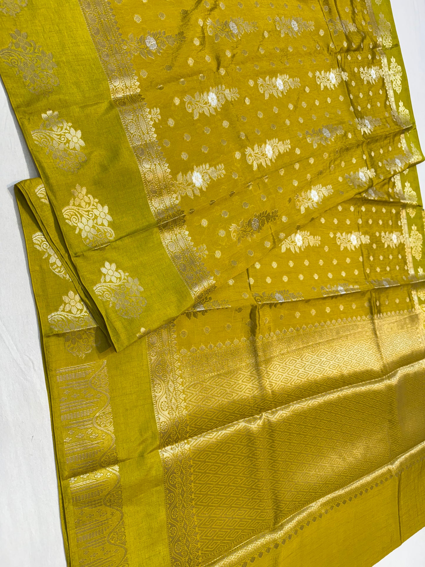 Antique gold shade Raw mango soft silk banarasi saree