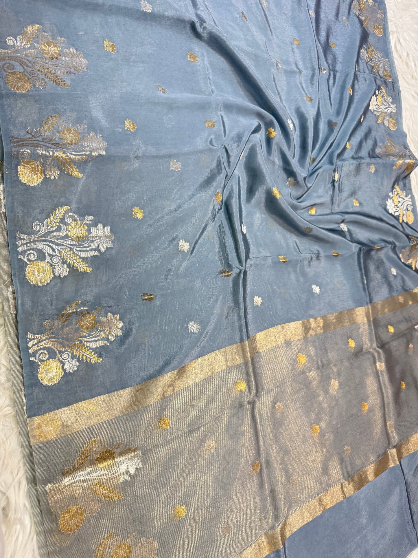 Gray shade Raw mango soft silk banarasi saree