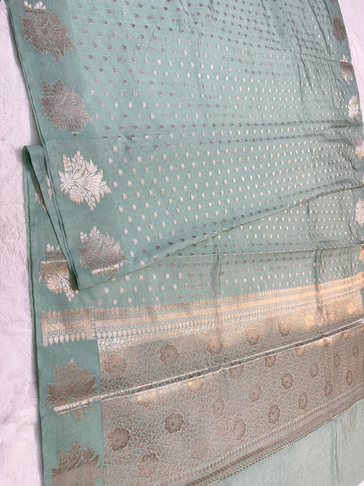 Sea green shade raw mango premium Banarasi saree
