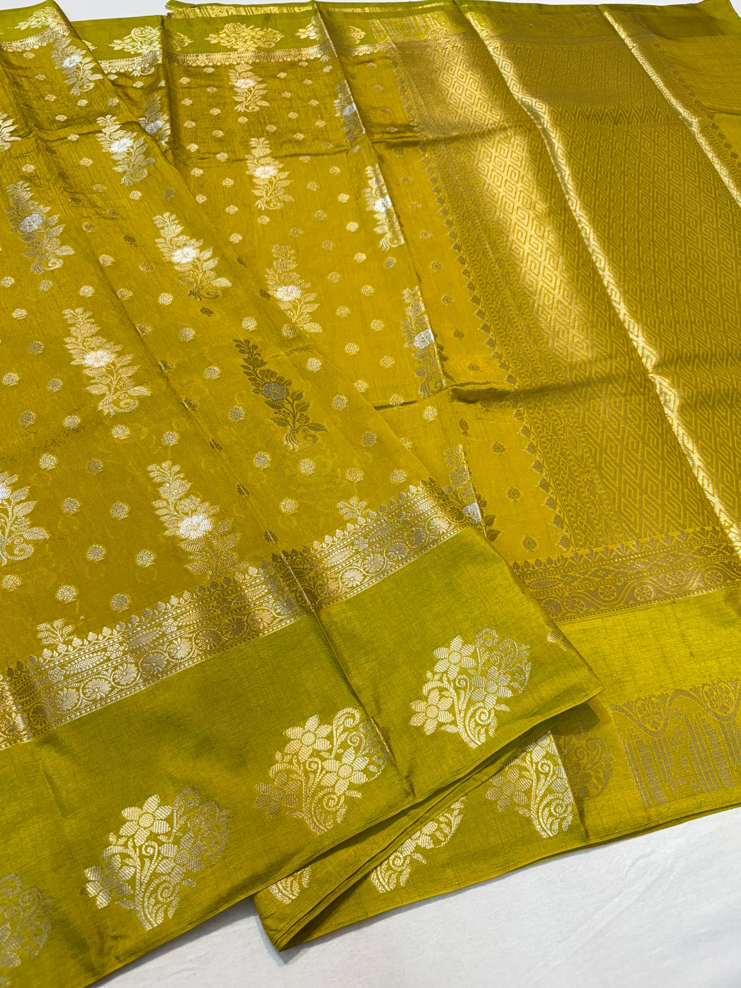 Antique gold shade Raw mango soft silk banarasi saree