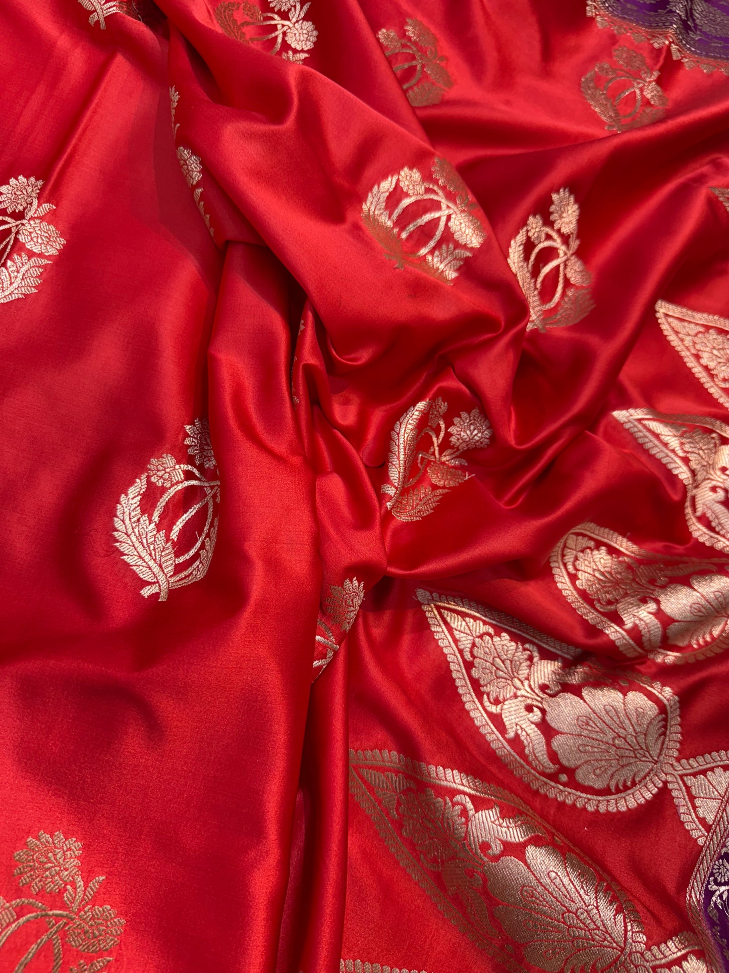 Red & magenta premium mashru katan Banarasi saree