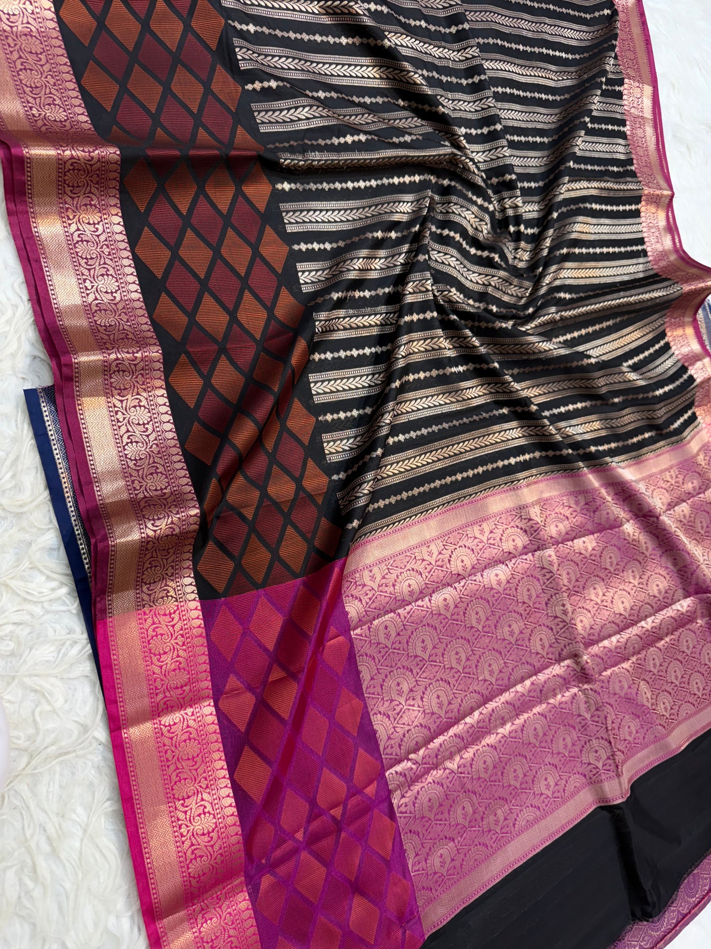 Black royal pink shade premium soft silk Banarasi saree