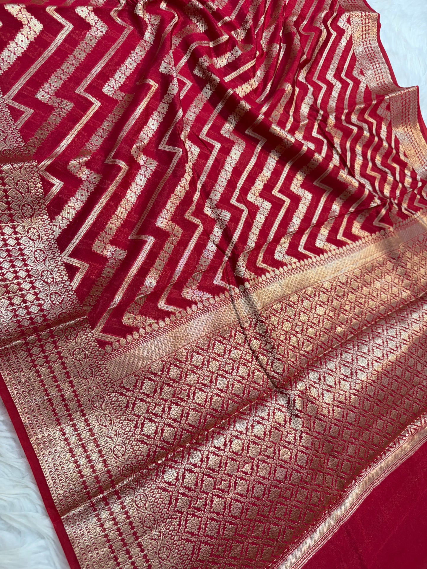 Red shade Raw mango soft silk banarasi saree