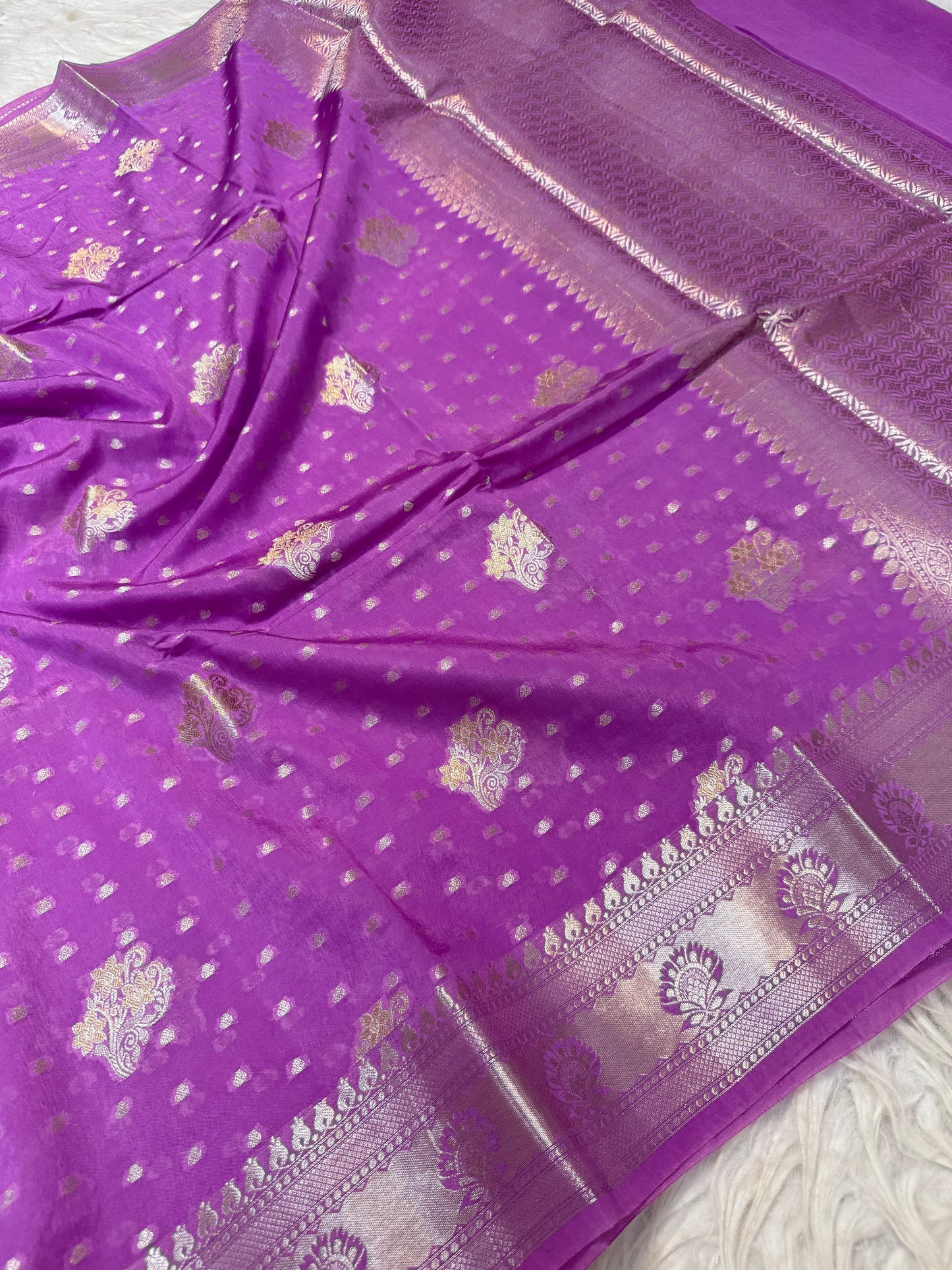 Purple shade Raw mango soft silk banarasi saree