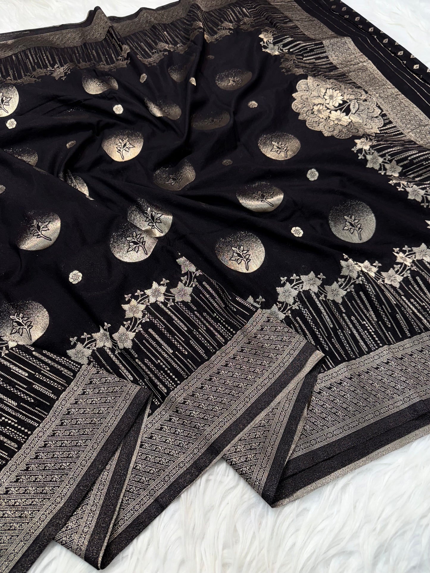 Black shade georgatte Banarasi saree
