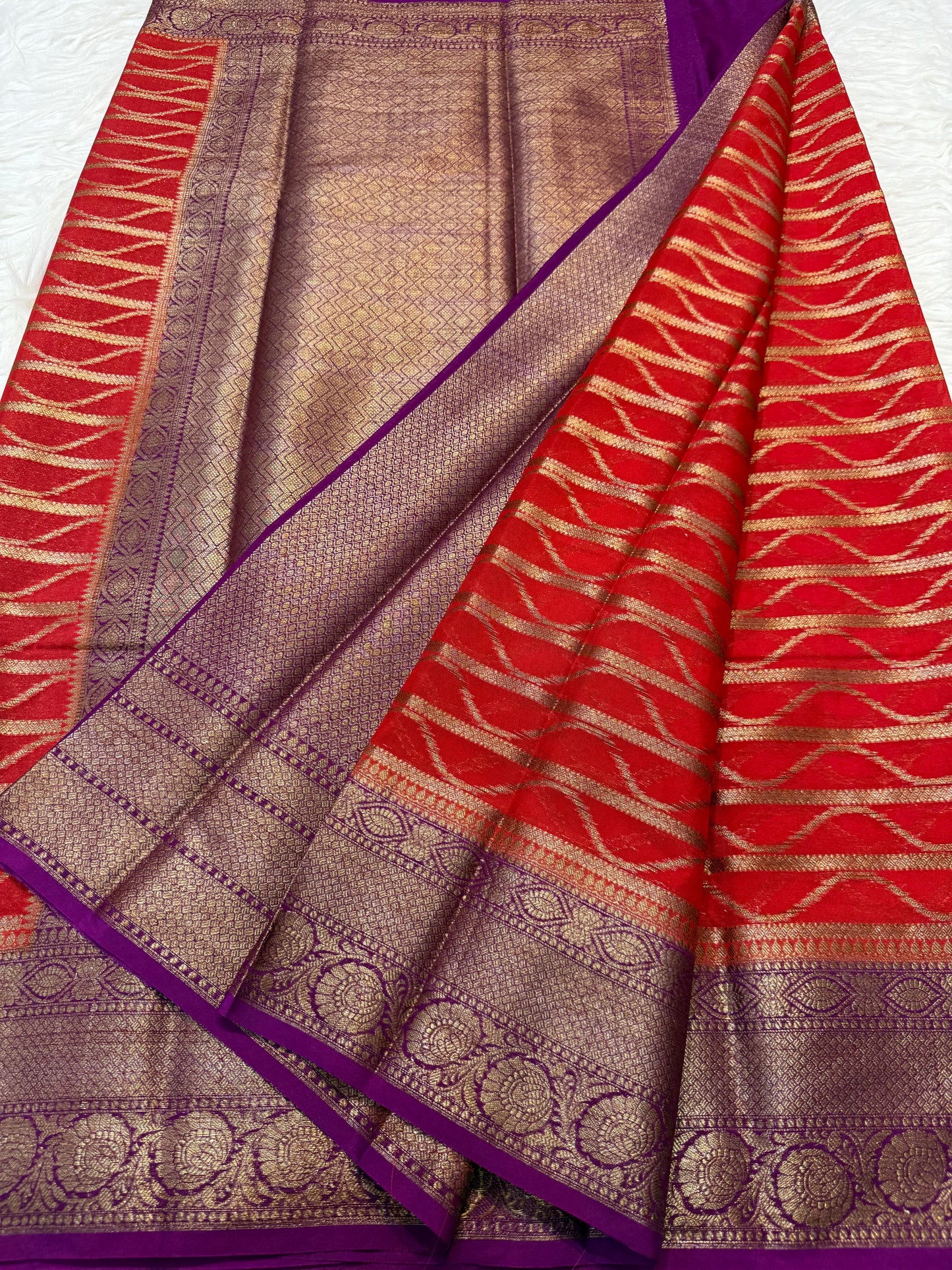 Red magenta shade georgatte Banarasi saree