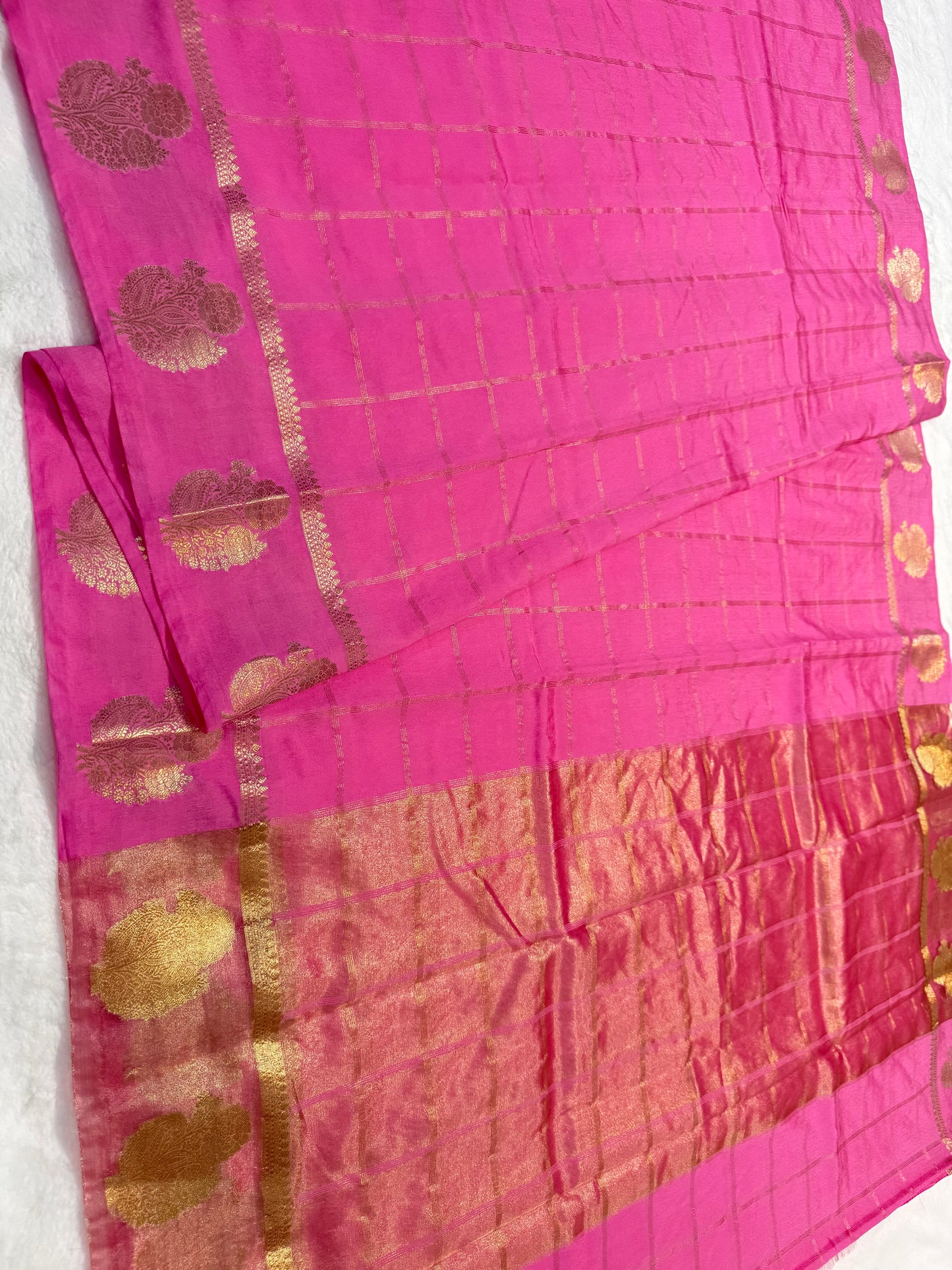 Royal pink shade raw mango premium Banarasi saree