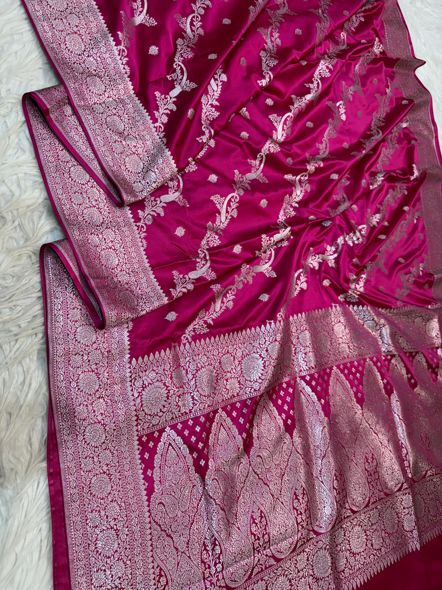 Royal pink shade premium mashru katan Banarasi saree