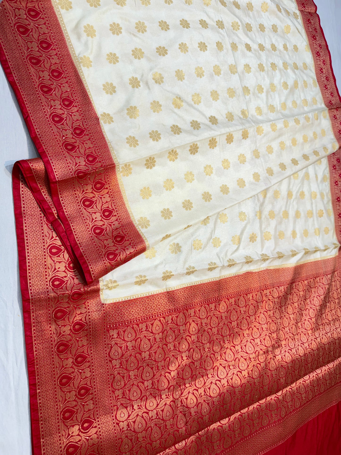 Off white & red shade Dupion Silk premium Banarasi Saree
