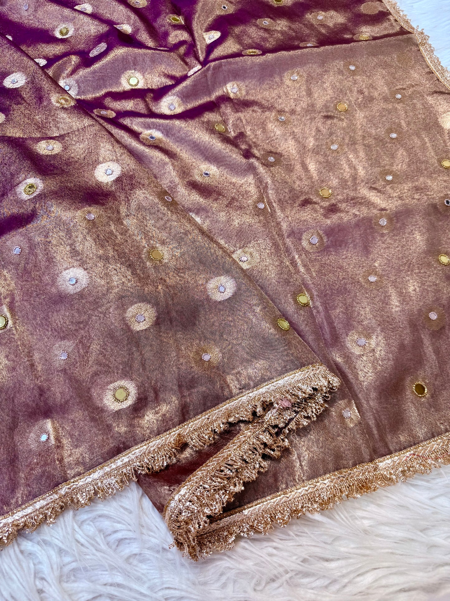 Magenta shade tissue ari & zardosi work designer premium Banarasi saree