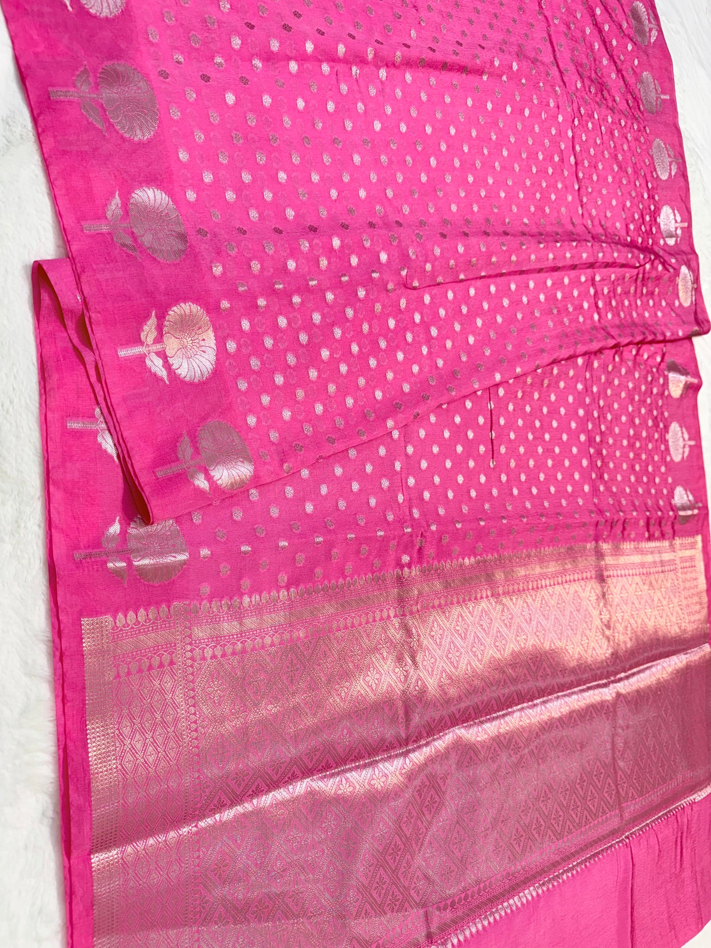 Royal pink shade raw mango premium Banarasi saree