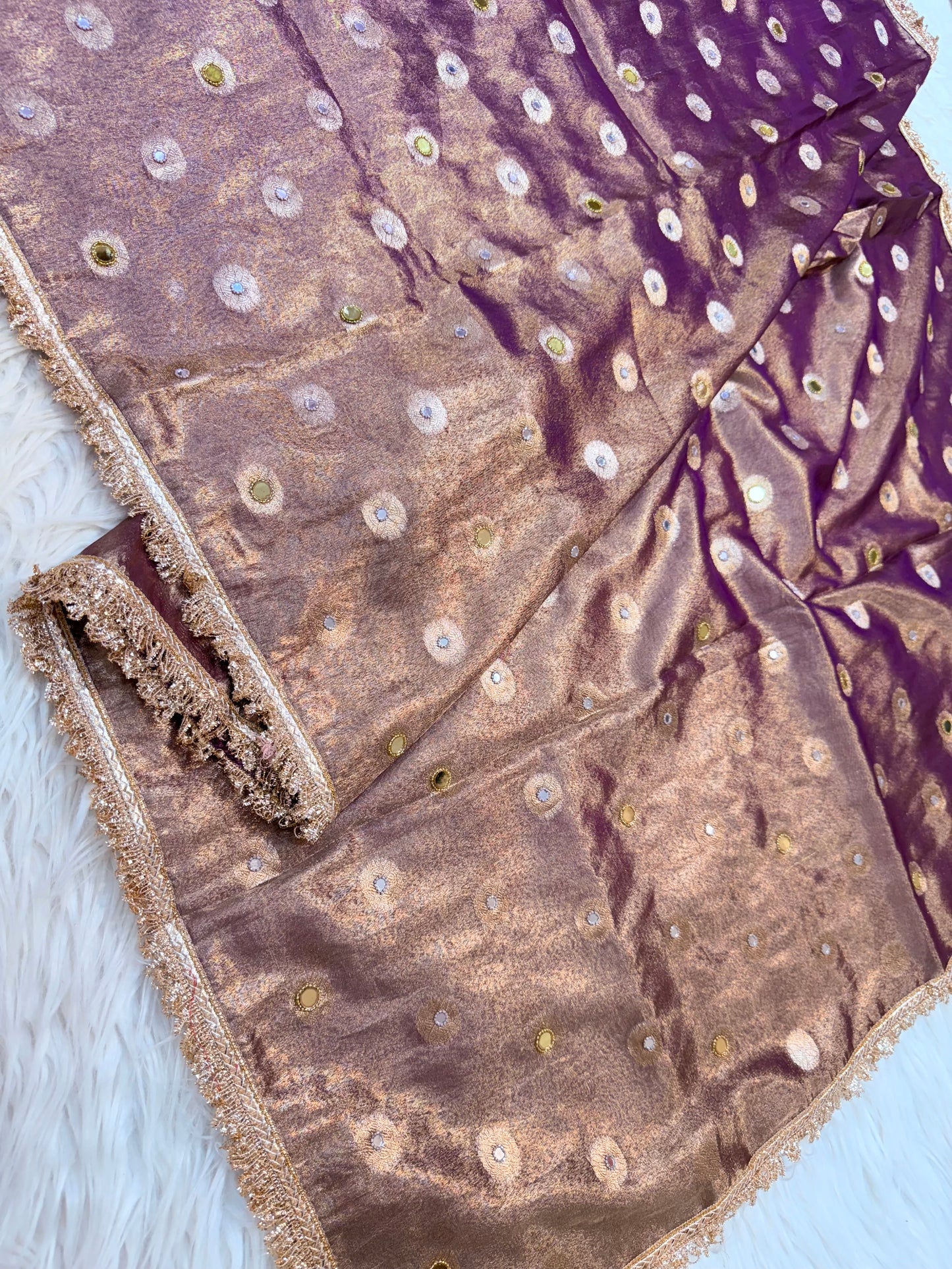 Magenta shade tissue ari & zardosi work designer premium Banarasi saree