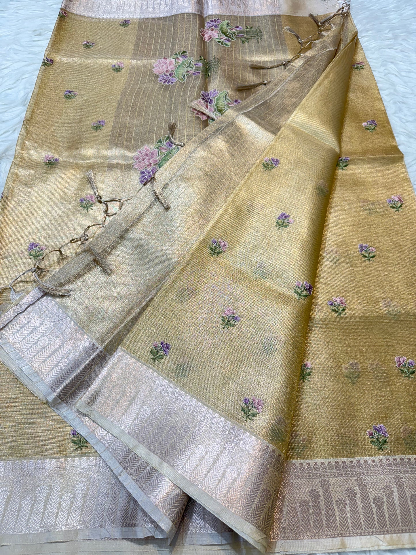 Gold shade tissue kota embroidery primum Banarasi saree