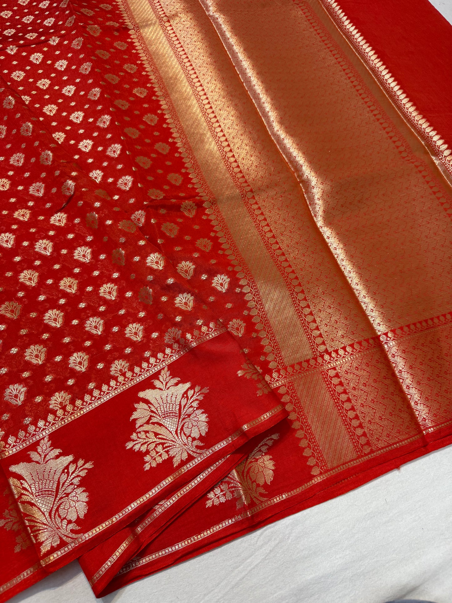Red shade Raw mango soft silk banarasi saree