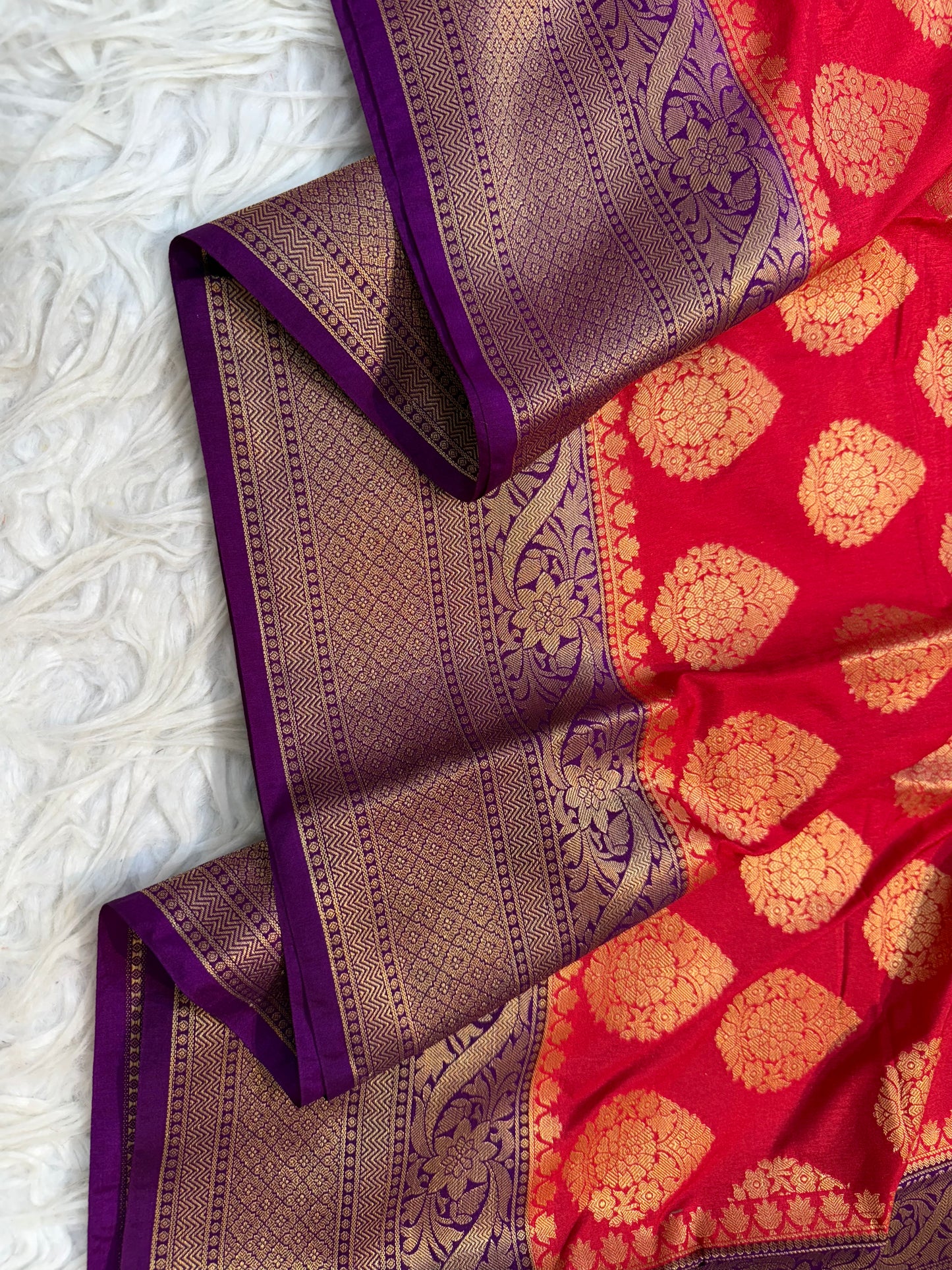 Red & magenta shade Dupion Silk Banarasi Saree