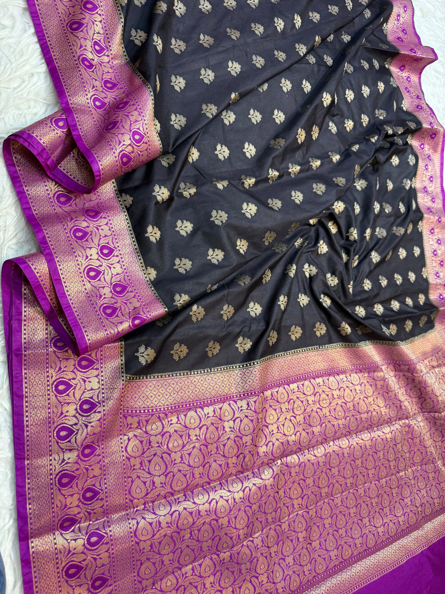 Black magenta shade Dupion Silk premium Banarasi Saree