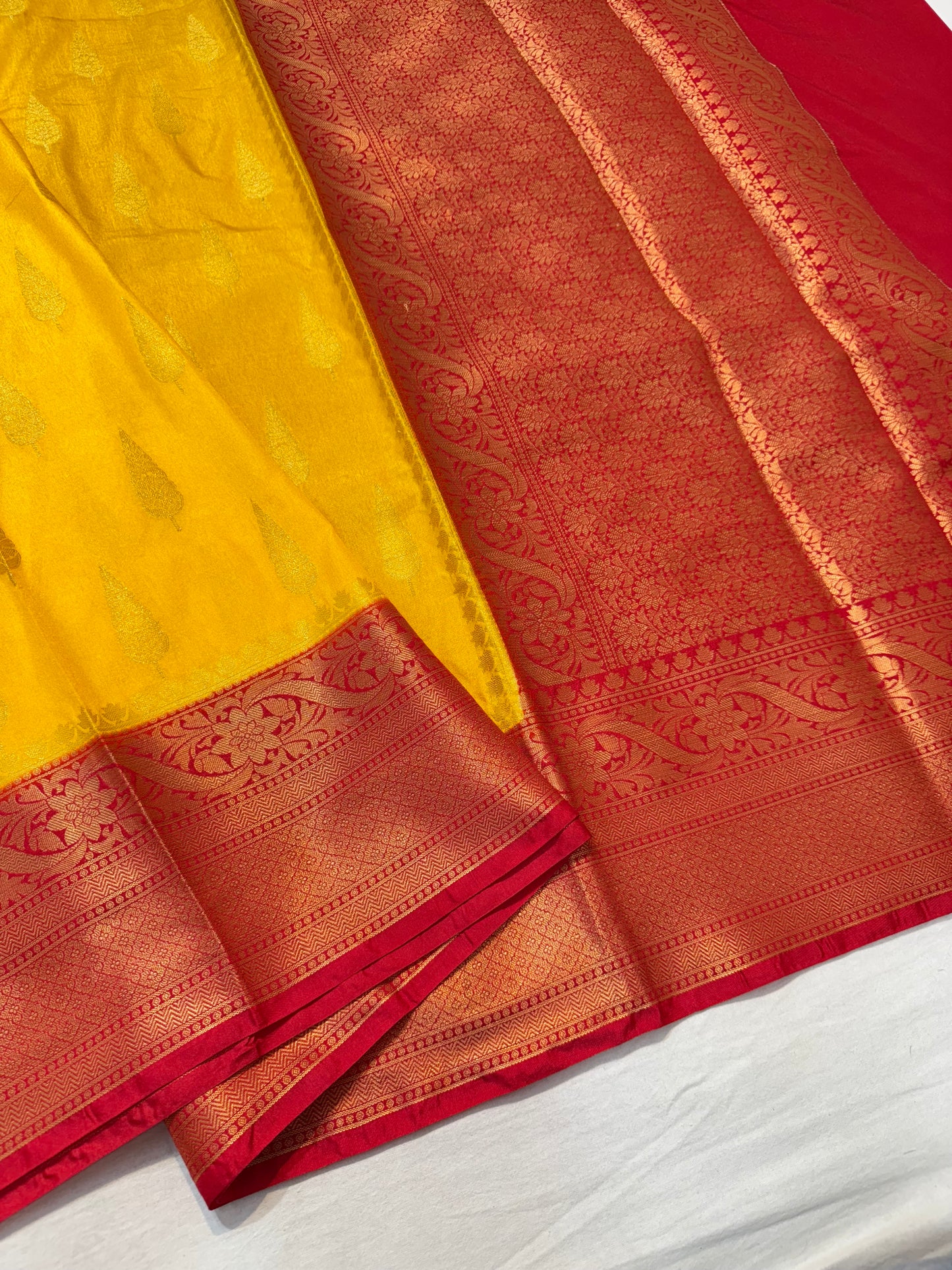 Mango red shade Dupion Silk Banarasi Saree