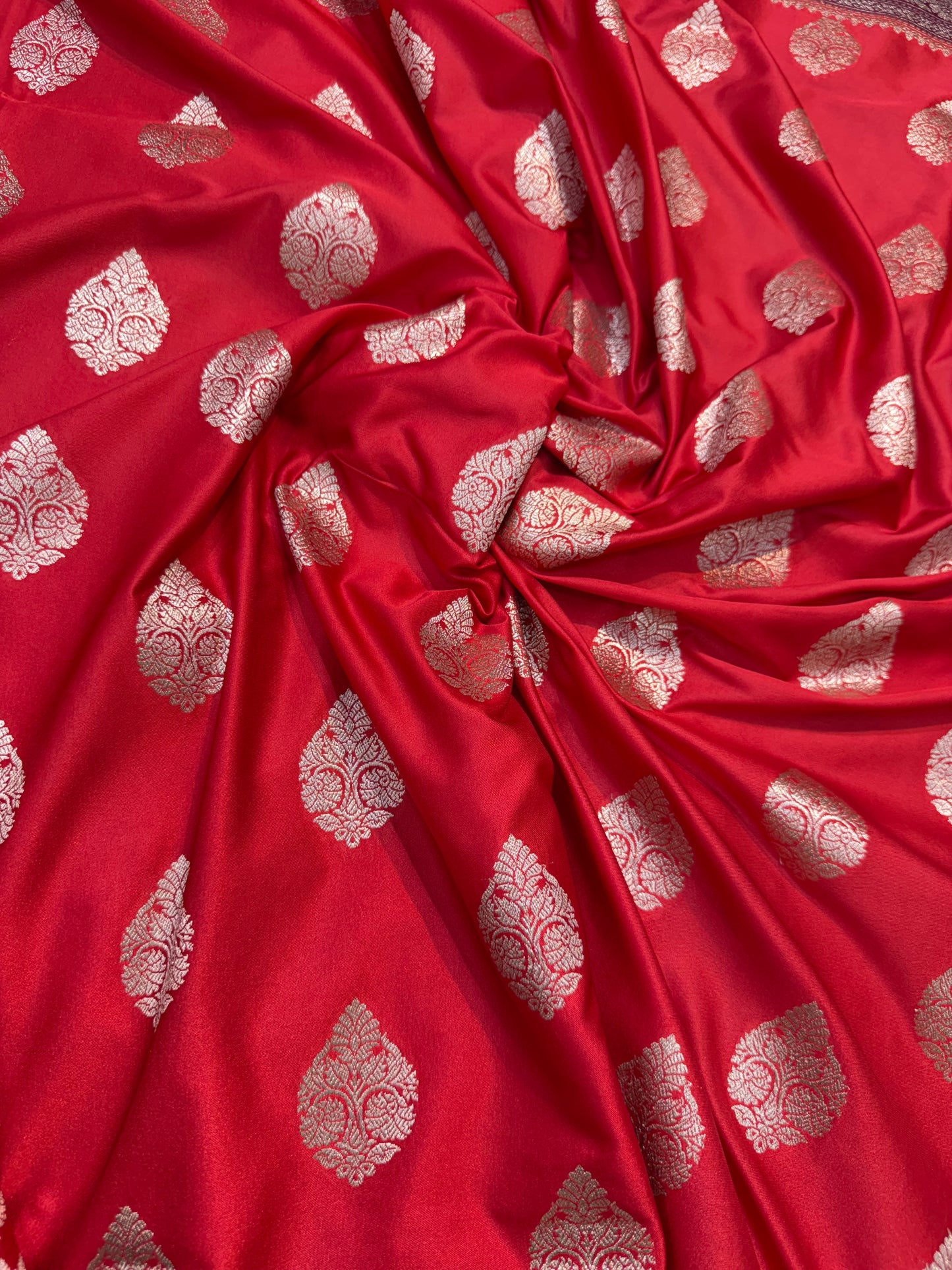 Red & wine premium mashru katan Banarasi saree