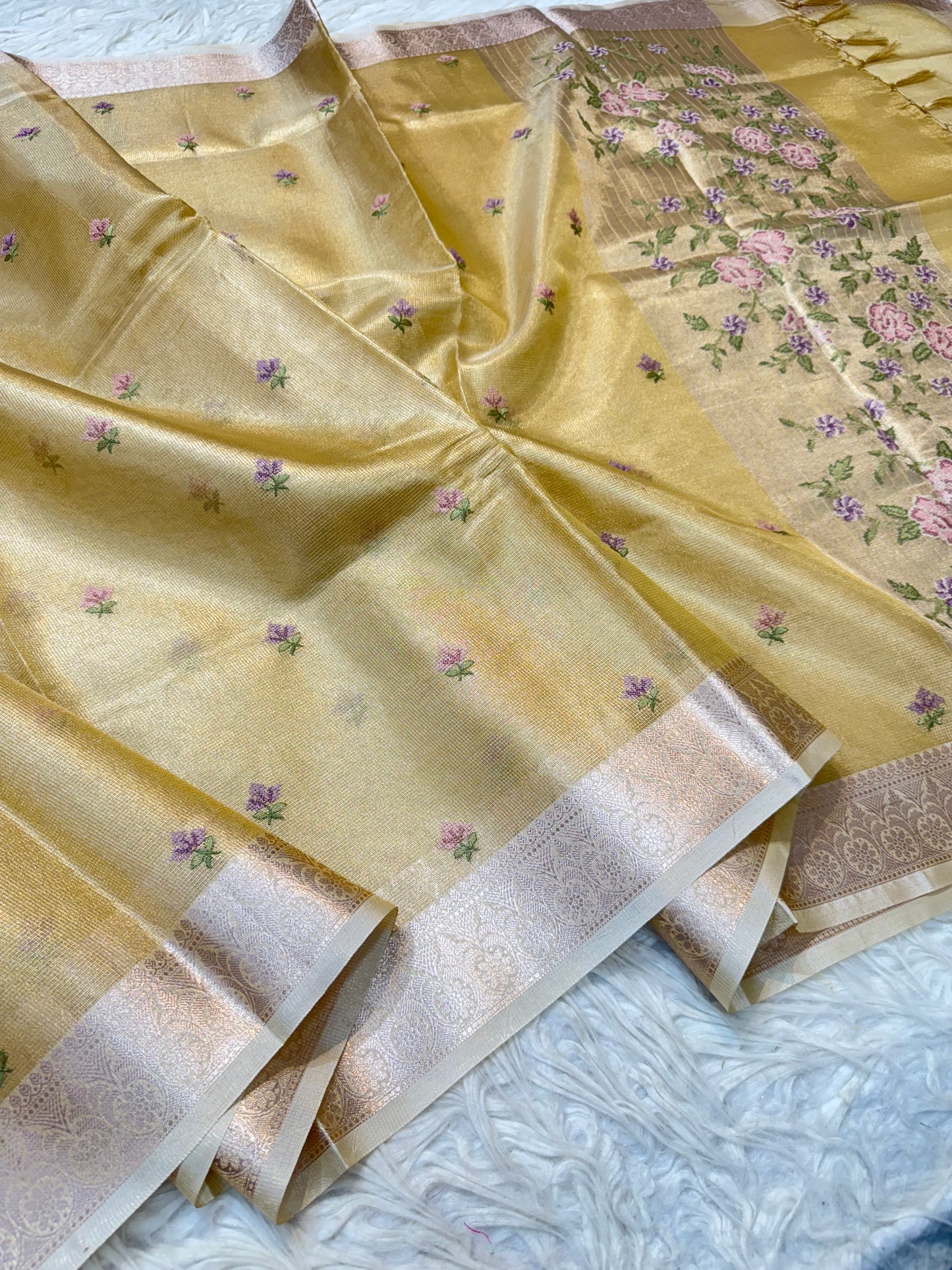 Gold shade tissue kota embroidery primum Banarasi saree