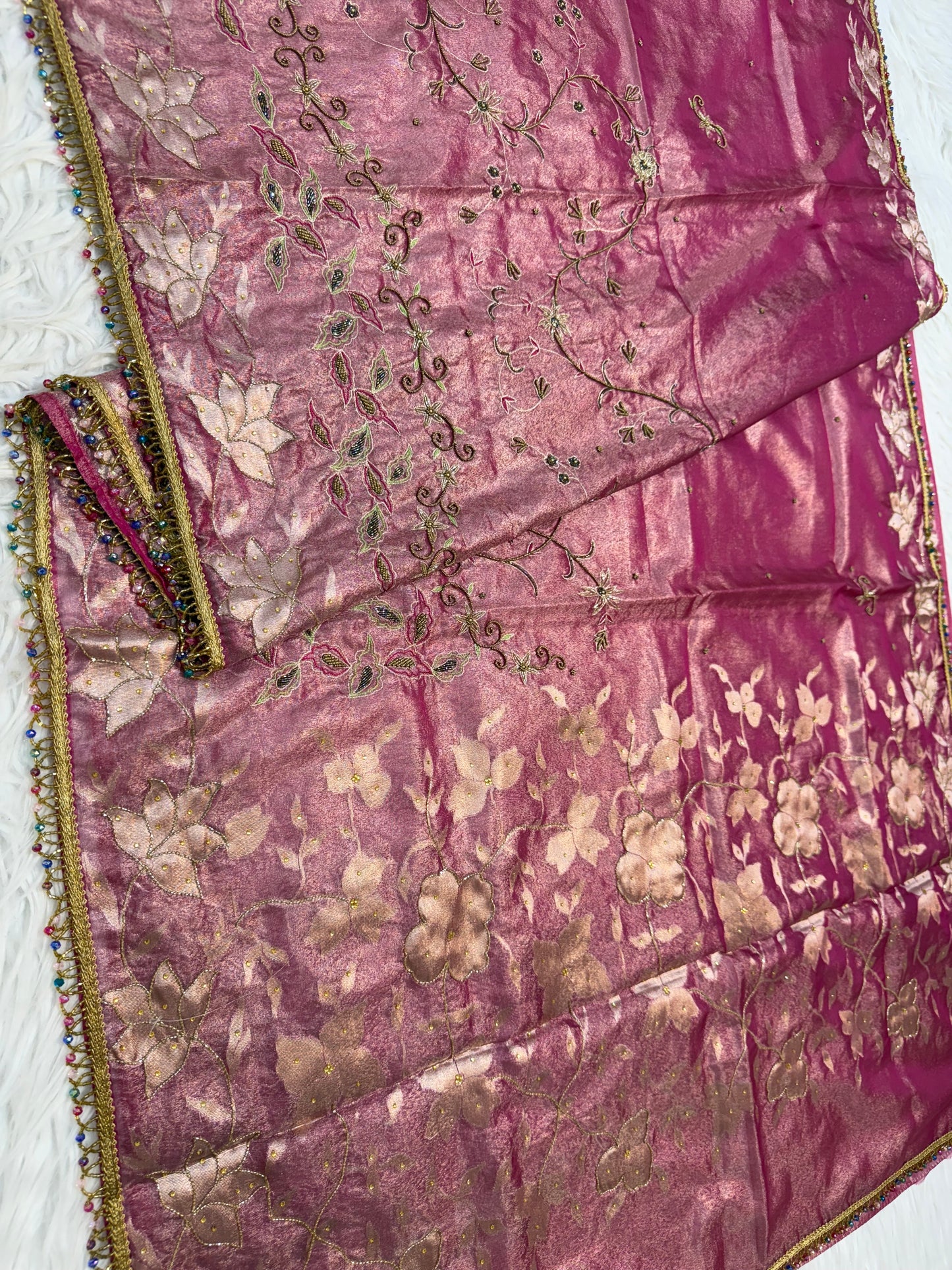 Maharani shade tissue ari & zardosi work designer premium Banarasi saree