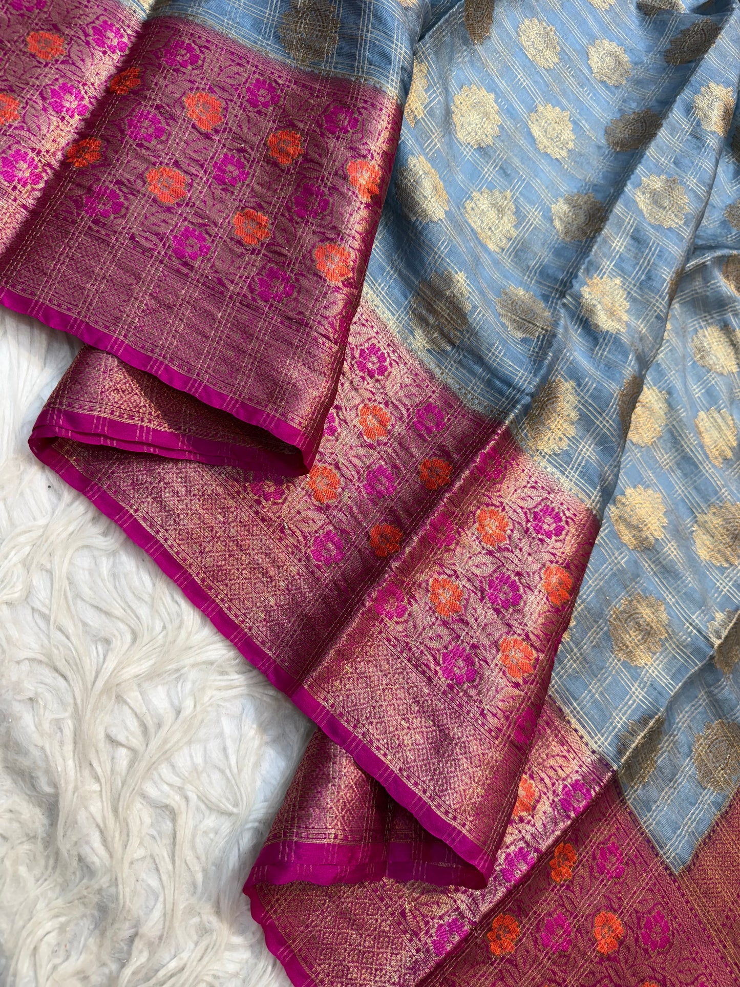 Grey pink warm silk premium Banarasi saree