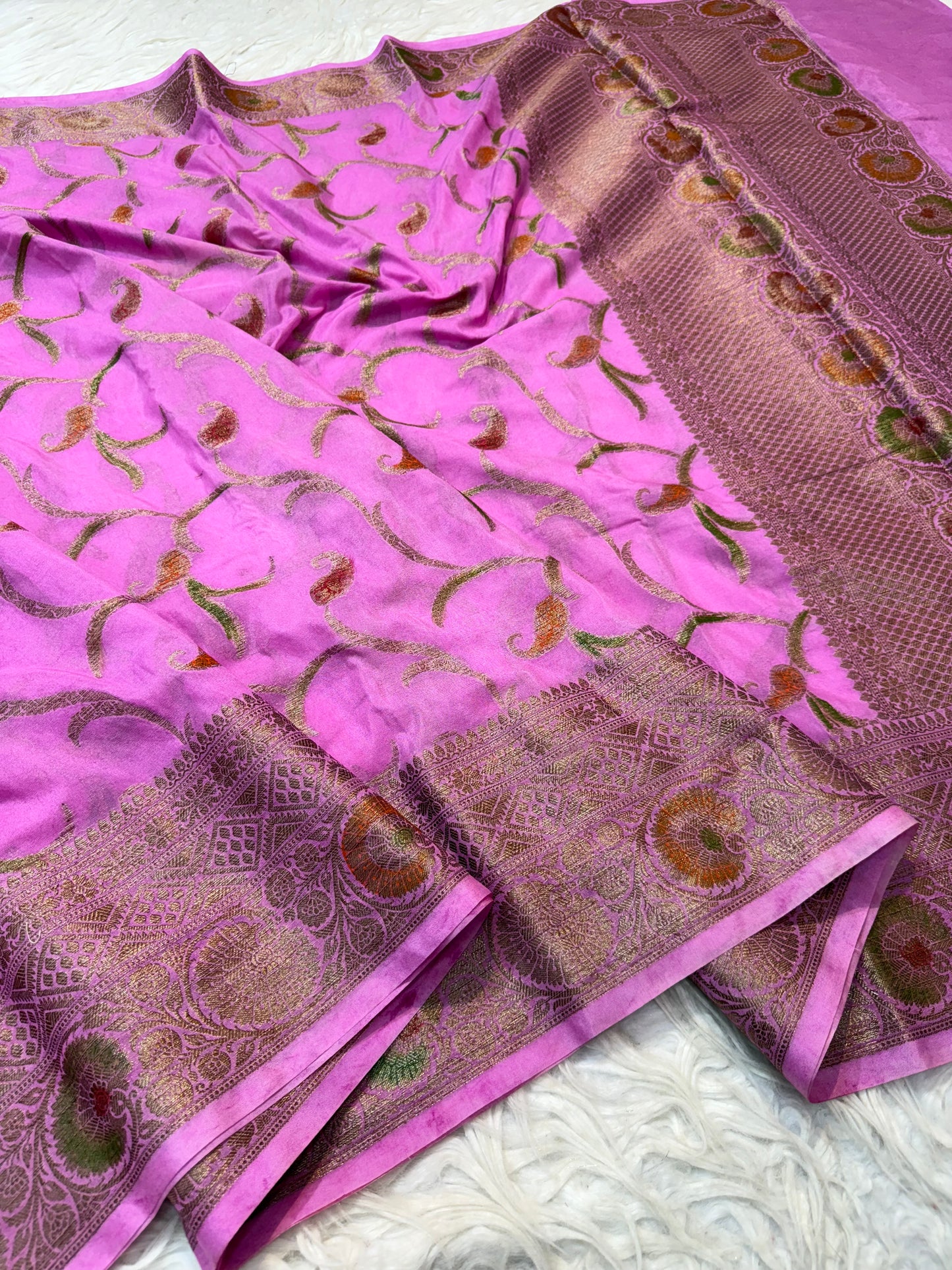 Pink & multicolour shade georgatte hand brush print Banarasi saree