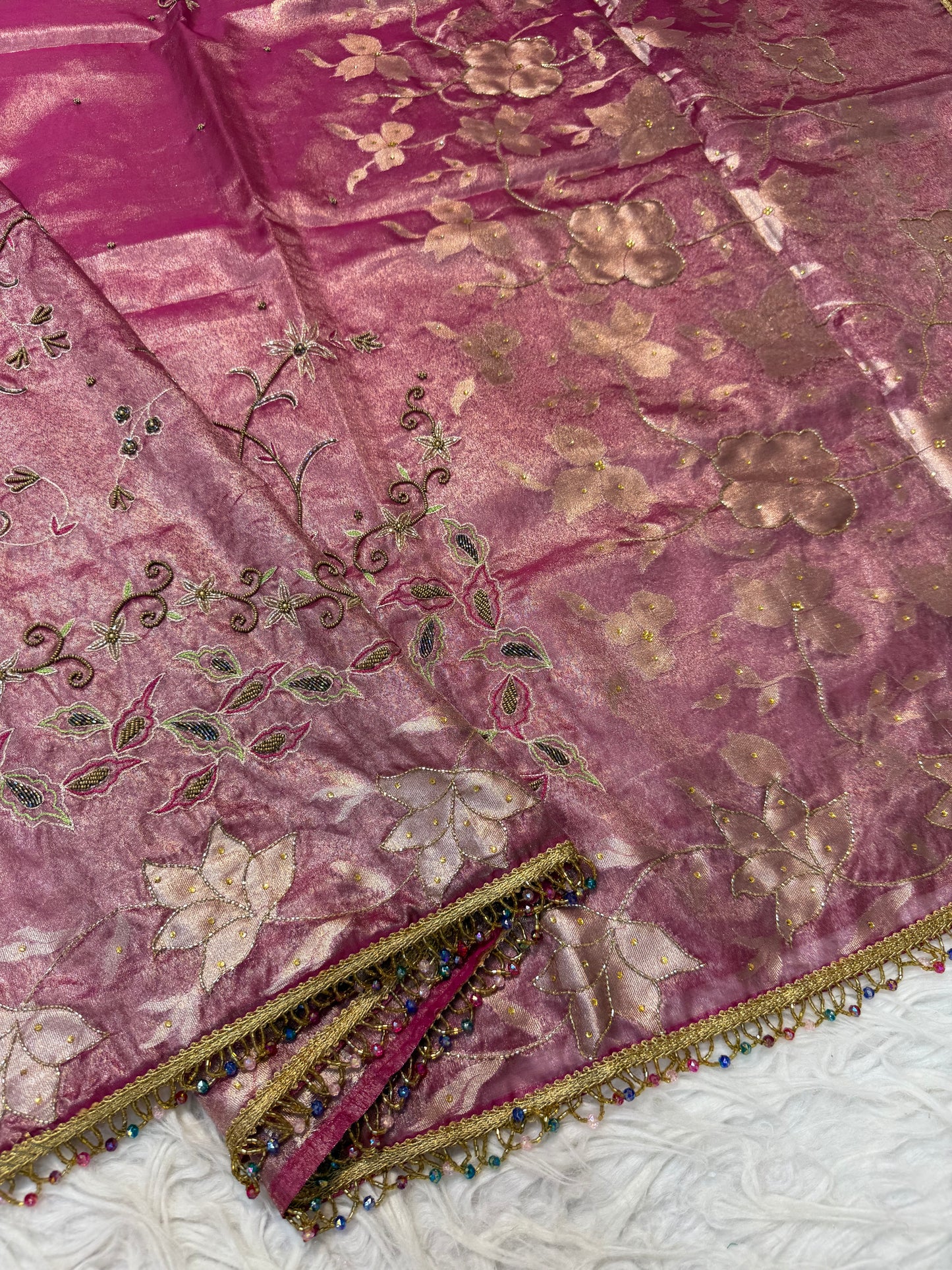 Maharani shade tissue ari & zardosi work designer premium Banarasi saree