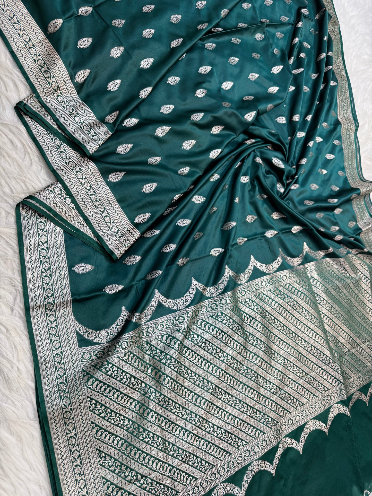 Green premium mashru silk Banarasi saree