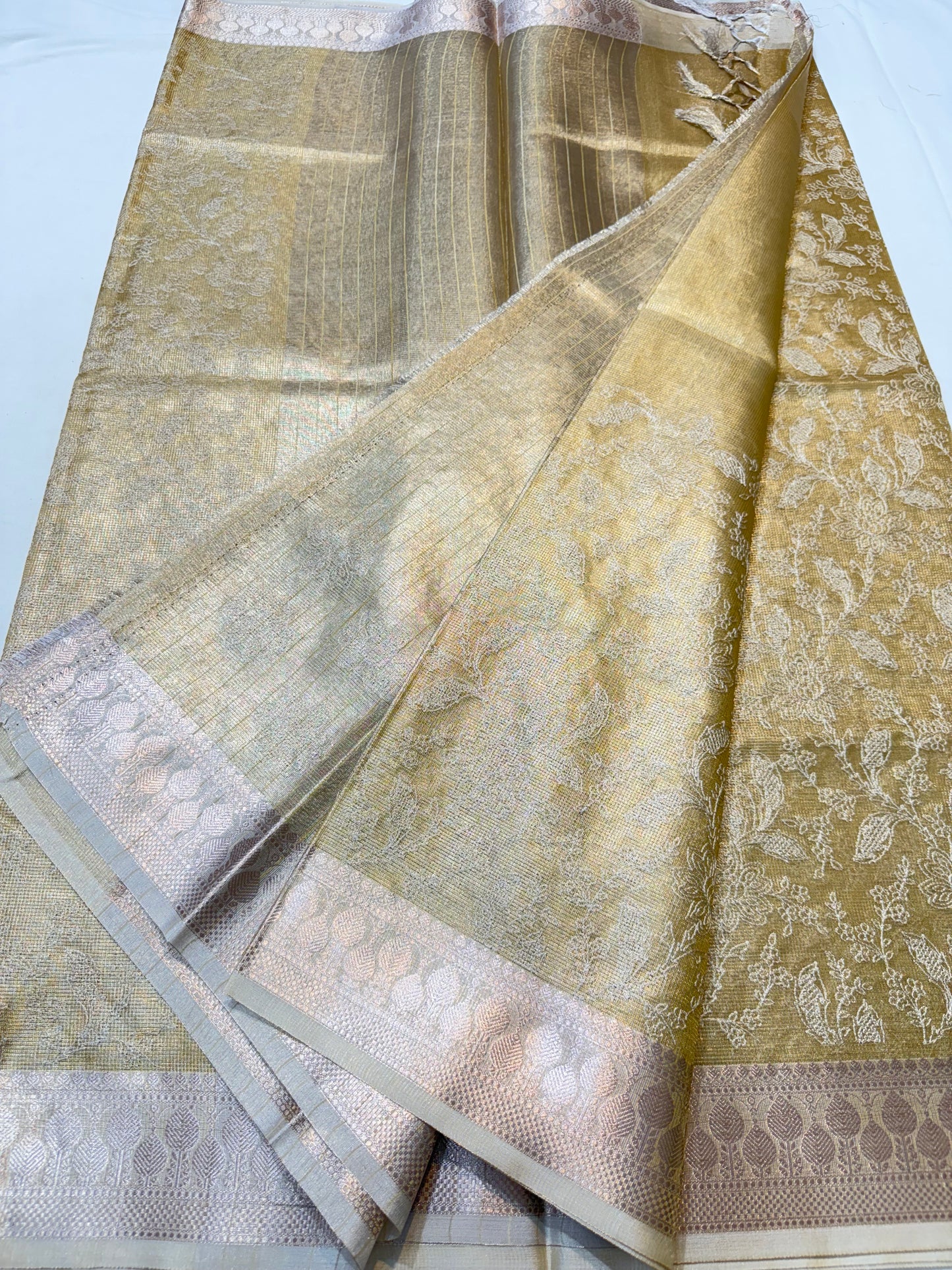 Gold shade tissue kota embroidery primum Banarasi saree