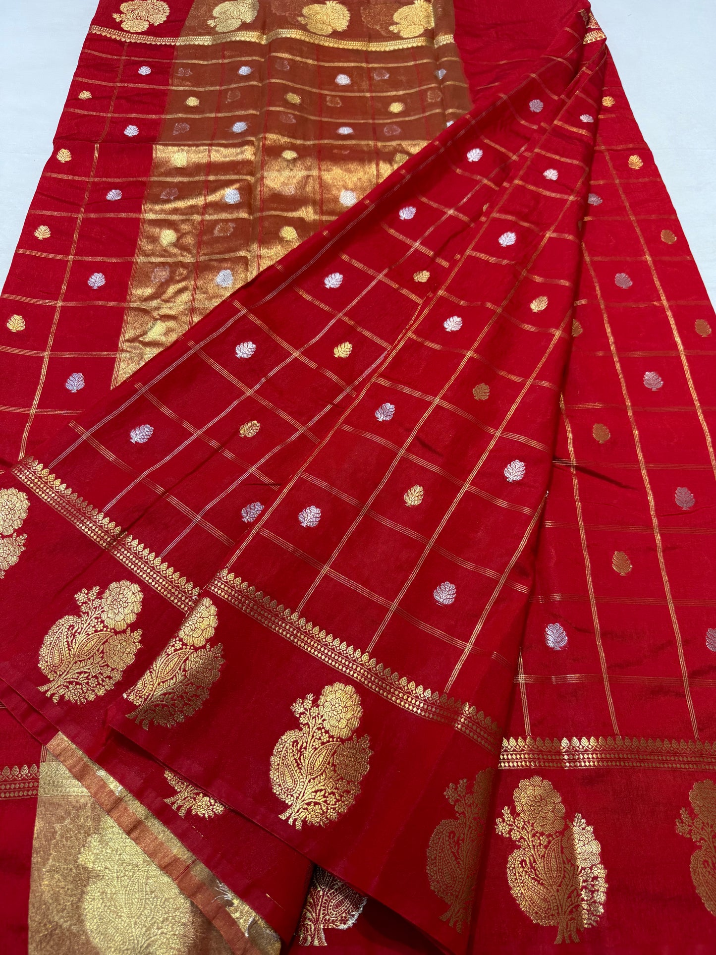 Red shade Raw mango soft silk banarasi saree