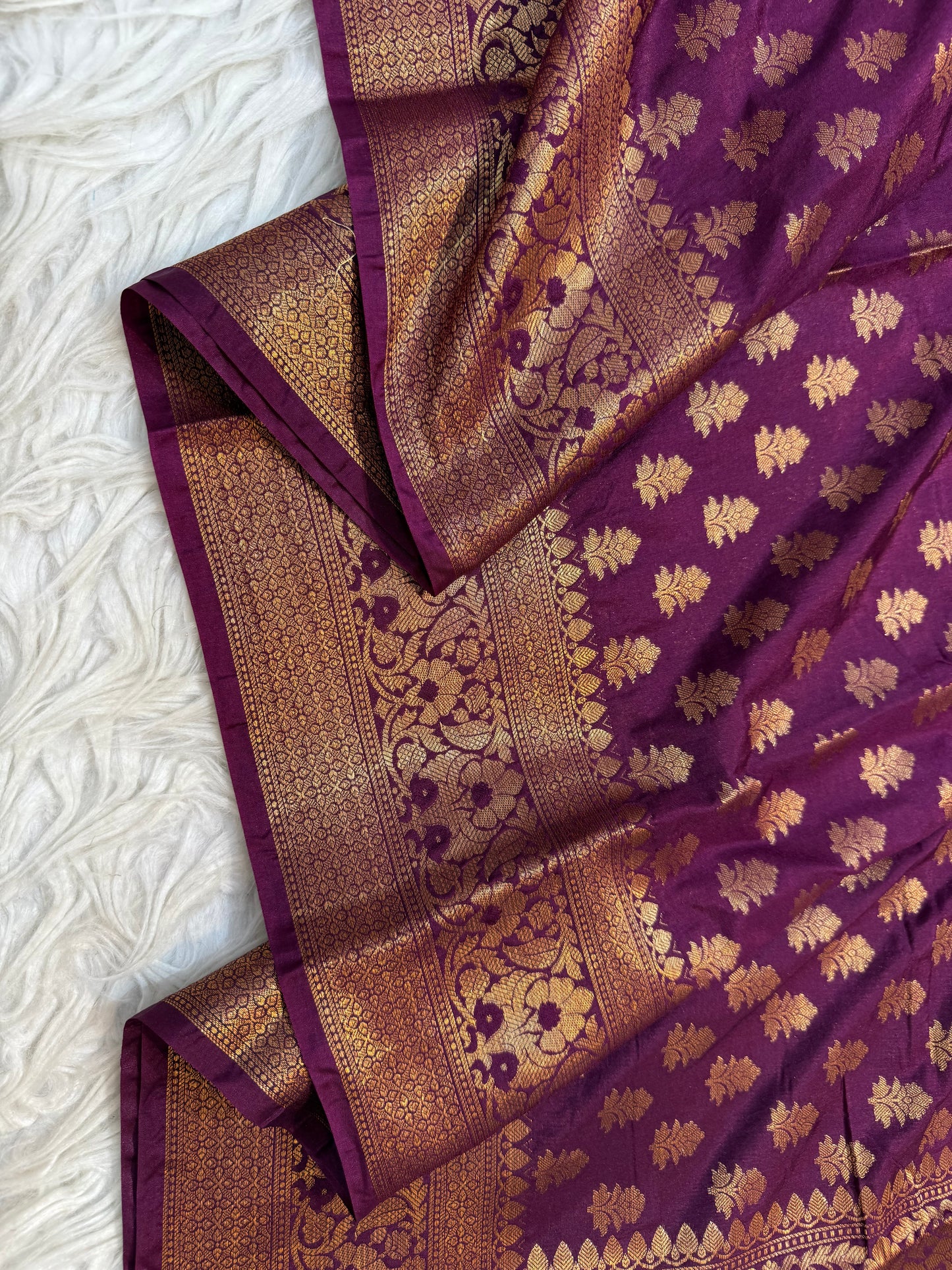 Magenta shade Dupion Silk Banarasi Saree