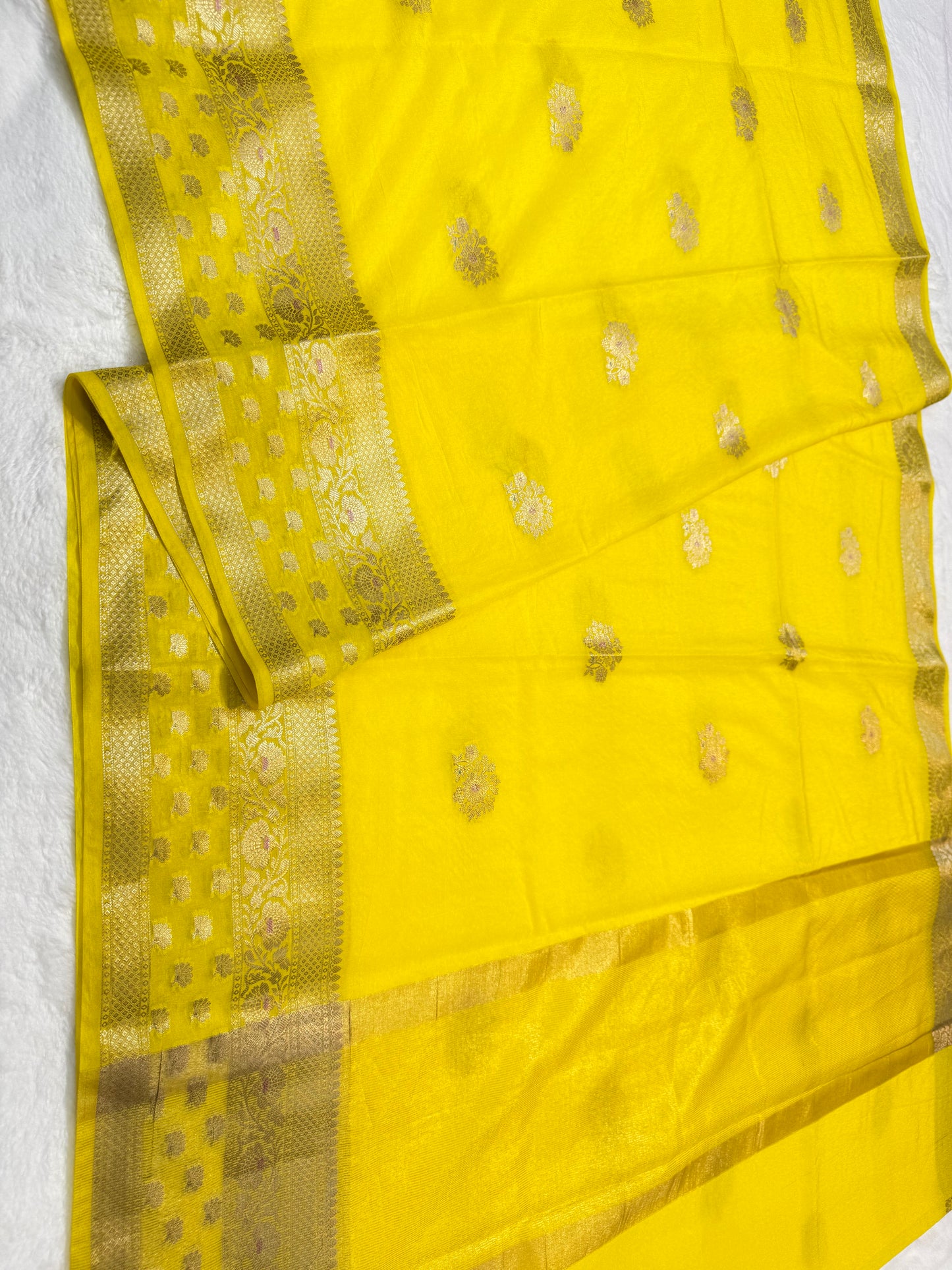 Yellow shade raw mango premium Banarasi saree