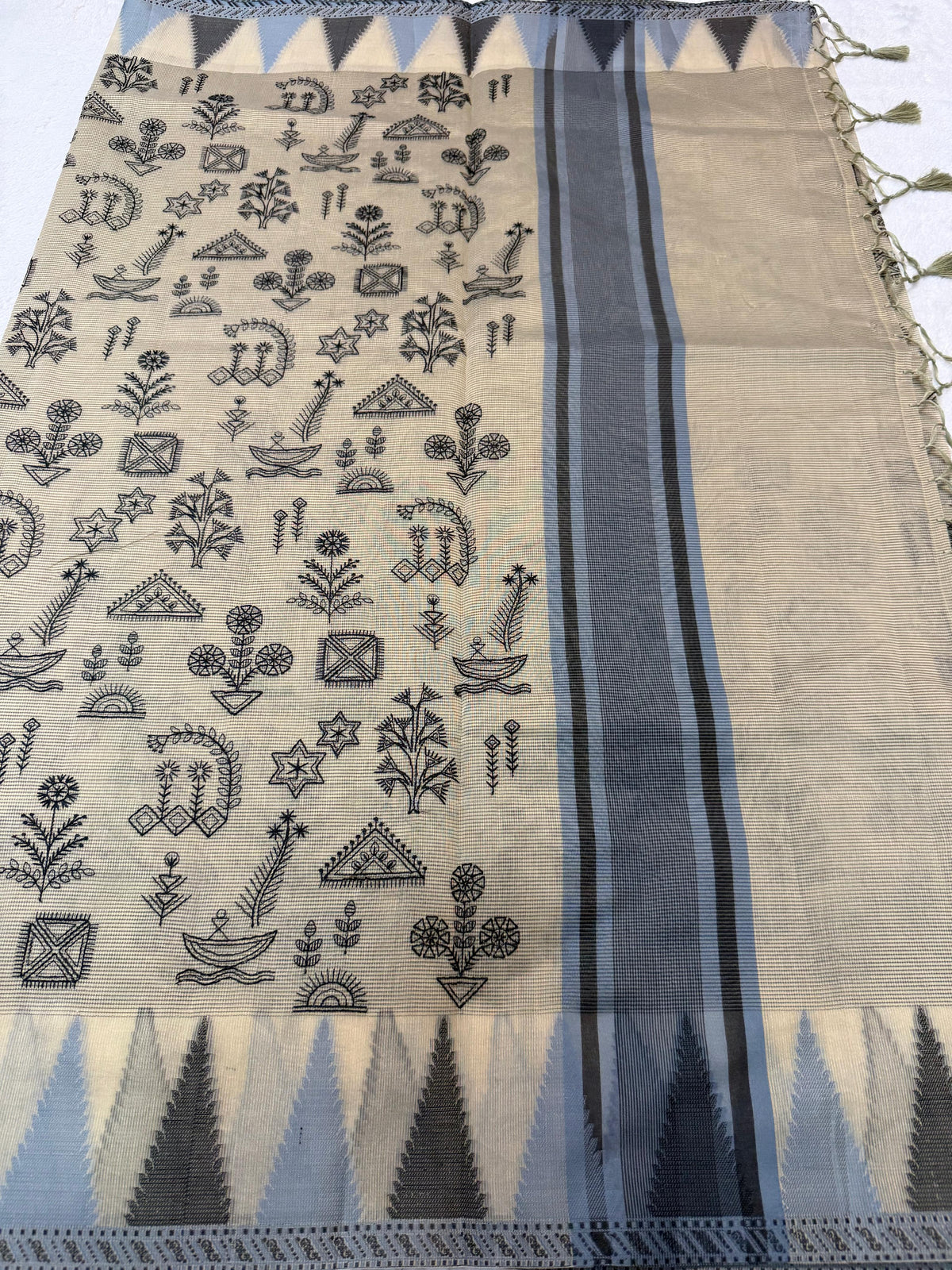 Supernet Designer Embroidery Premium Banarasi Saree
