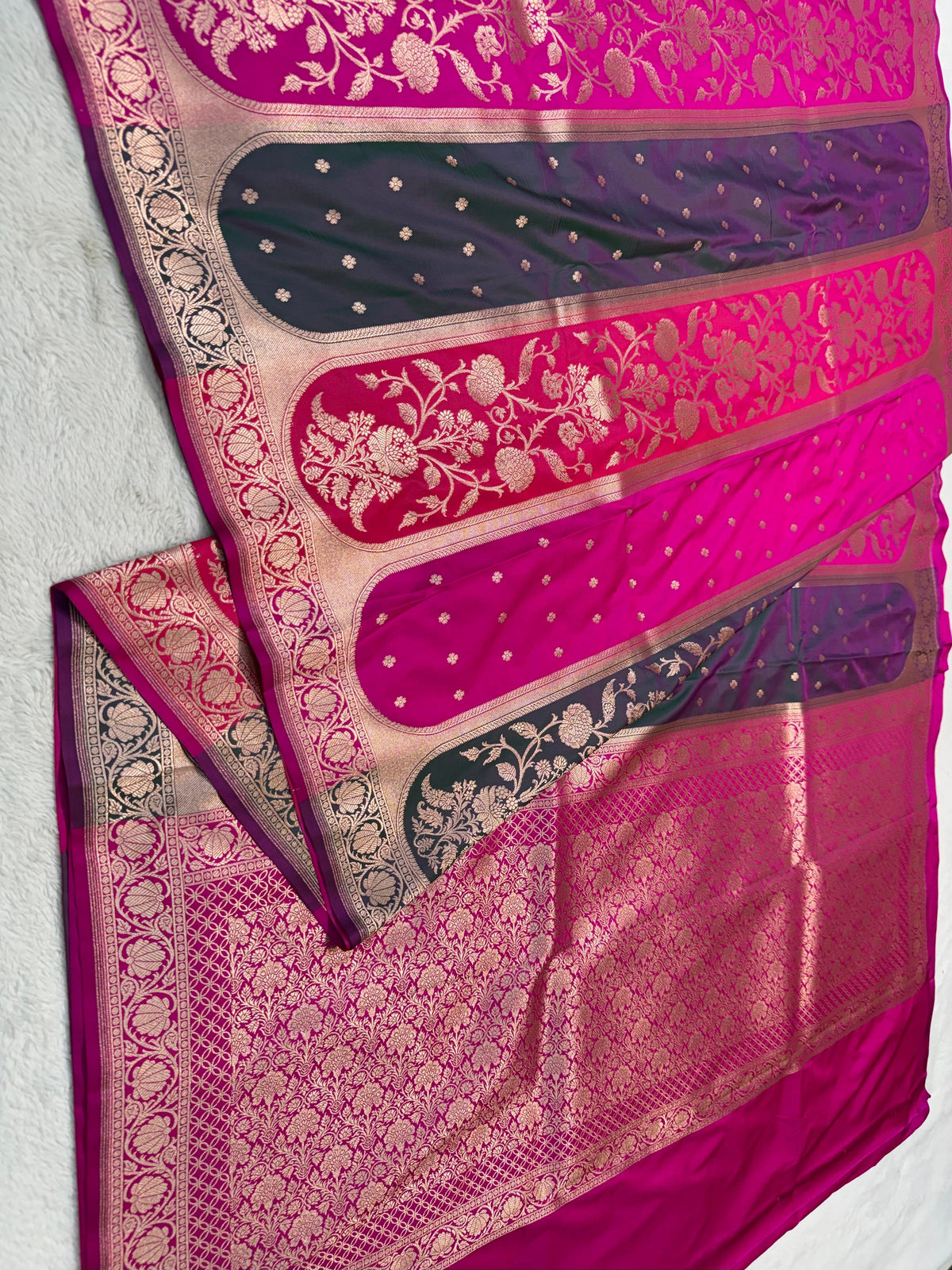 Rangkat Katan Premium Banarasi Saree