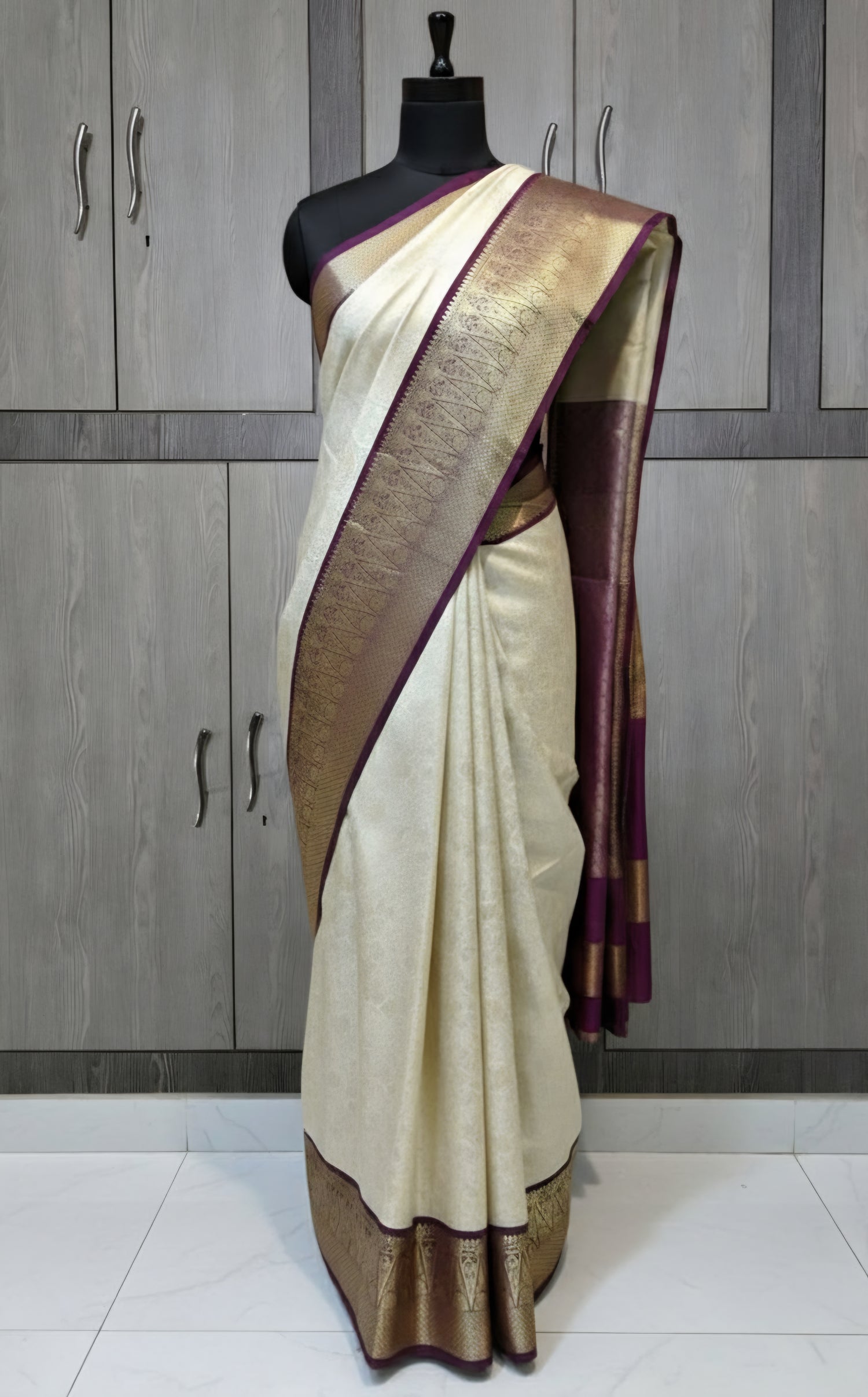 Sarees under 1999