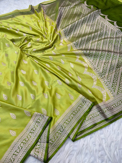 Pista green & mehendi shade premium mashru katan Banarasi saree