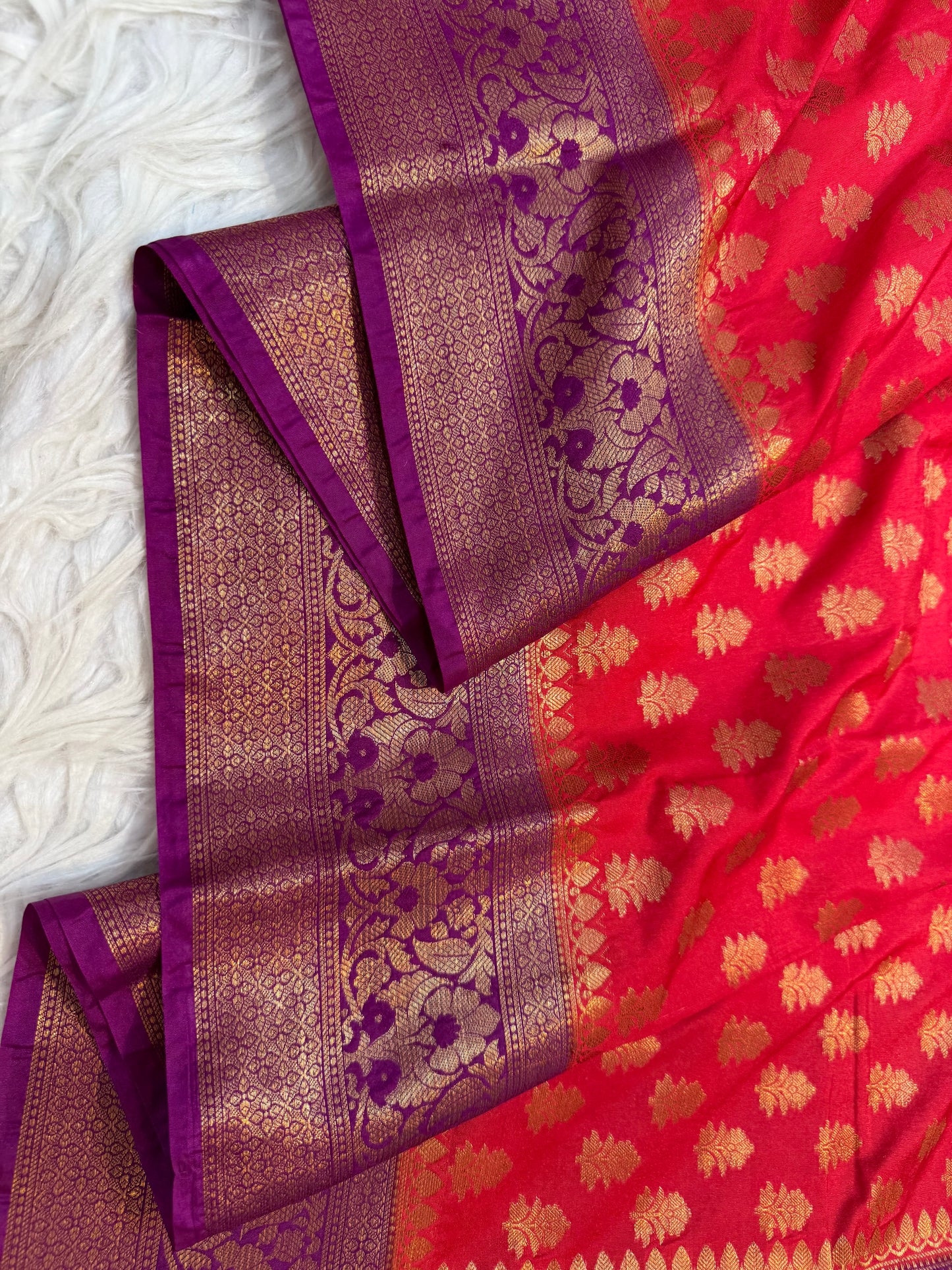 Red & magenta Dupion Silk premium Banarasi Saree